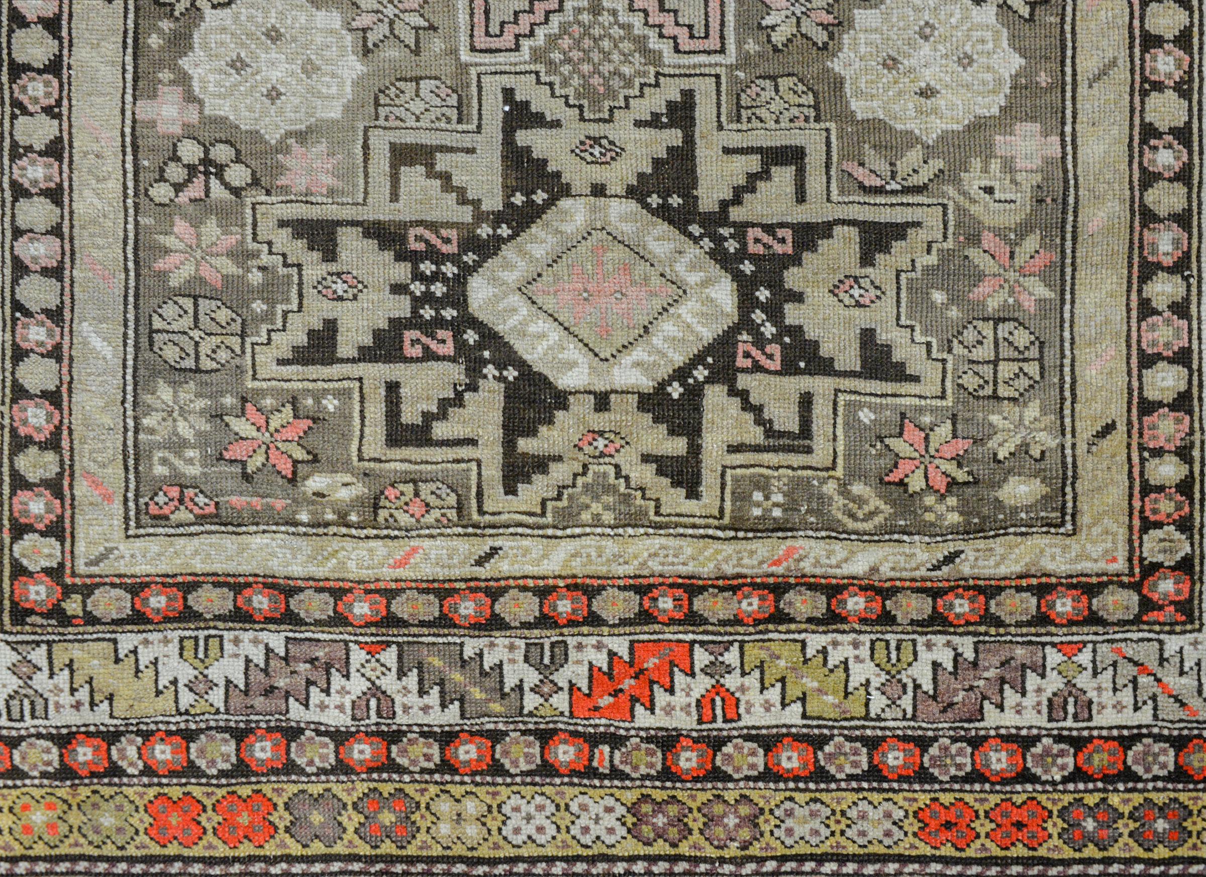 Extraordinary Early 20th Century Shirvan Rug In Good Condition For Sale In Chicago, IL