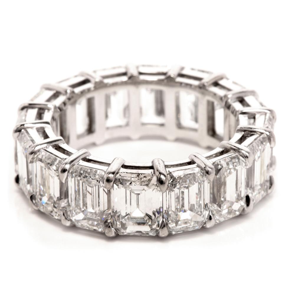 Women's or Men's Extraordinary Emerald Cut 12.14 Carat GIA Diamond Eternity Band Ring