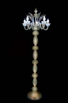 Außergewöhnliche Stehlampe aus kostbarem Murano-Glas