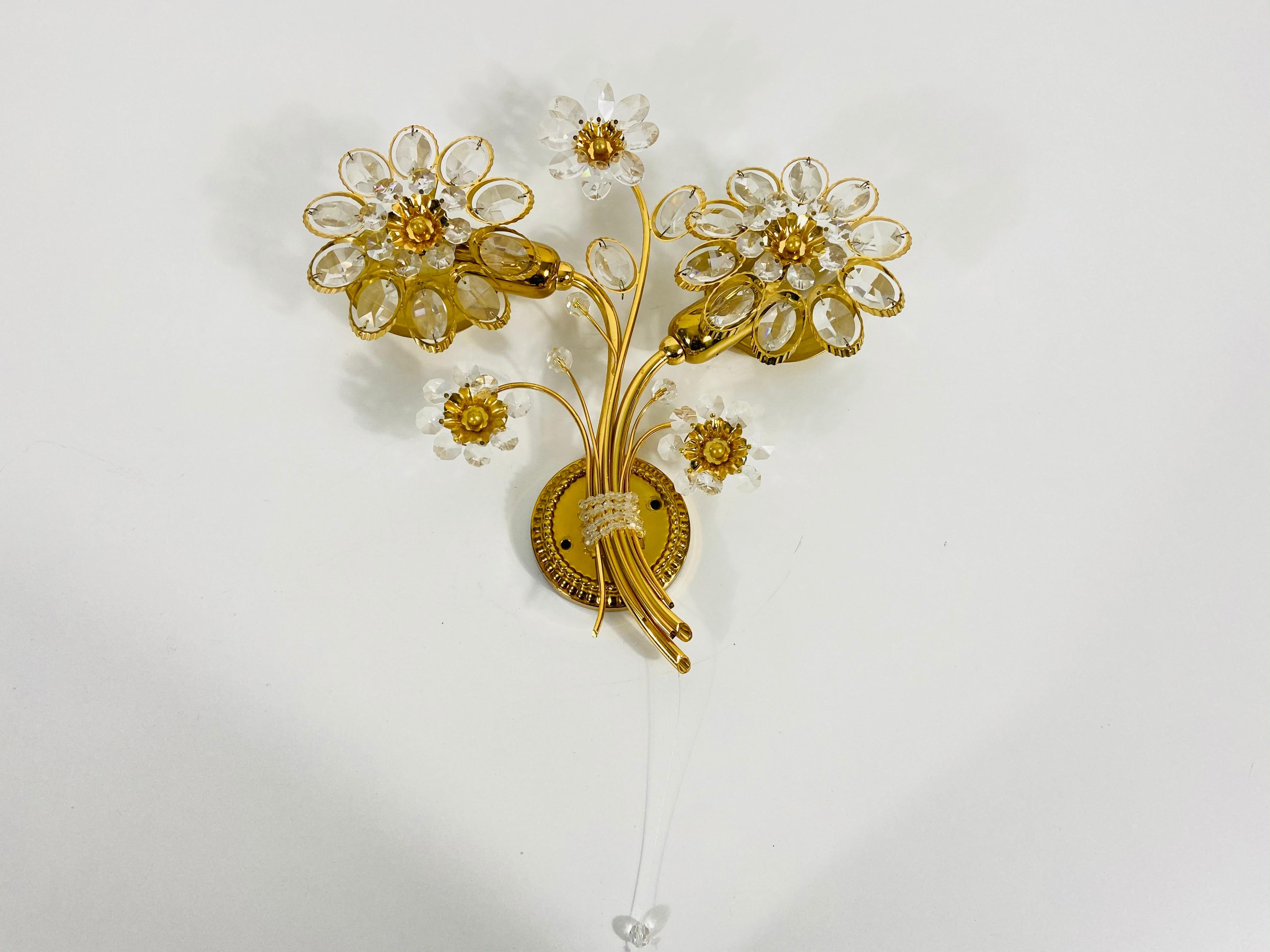 Extraordinary Floral Crystal Glass Sconce by Palwa, Germany, 1960s For Sale 4