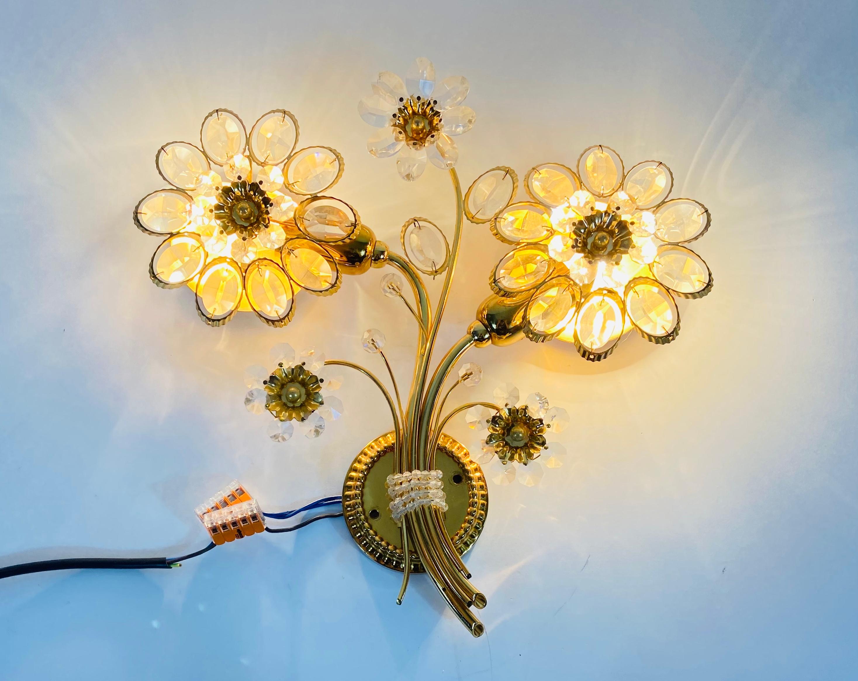 Mid-Century Modern Extraordinary Floral Crystal Glass Sconce by Palwa, Germany, 1960s For Sale