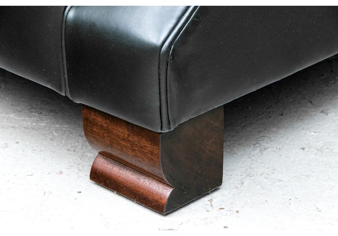 Extraordinaire canapé sectionnel en cuir noir George Smith en vente 9