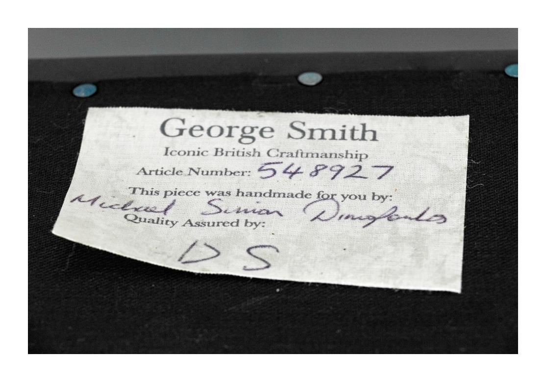 Extraordinaire canapé sectionnel en cuir noir George Smith en vente 11