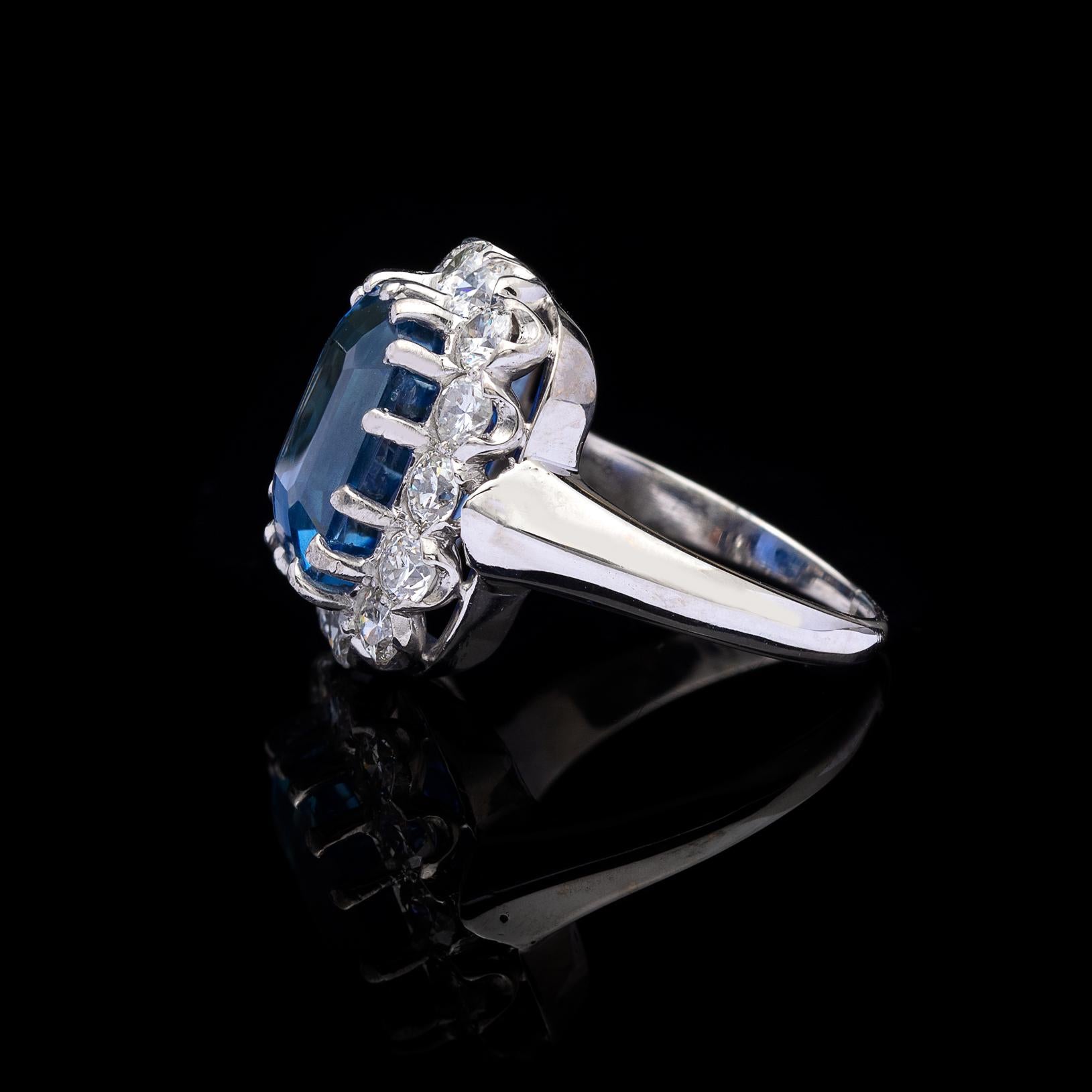  GIA 9.00 Carat Unheated Ceylon Sapphire Ring In Excellent Condition In San Francisco, CA