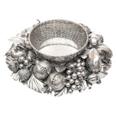 Extraordinaire centre de table en argent Gianmaria Buccellati à motifs de fruits et feuillages