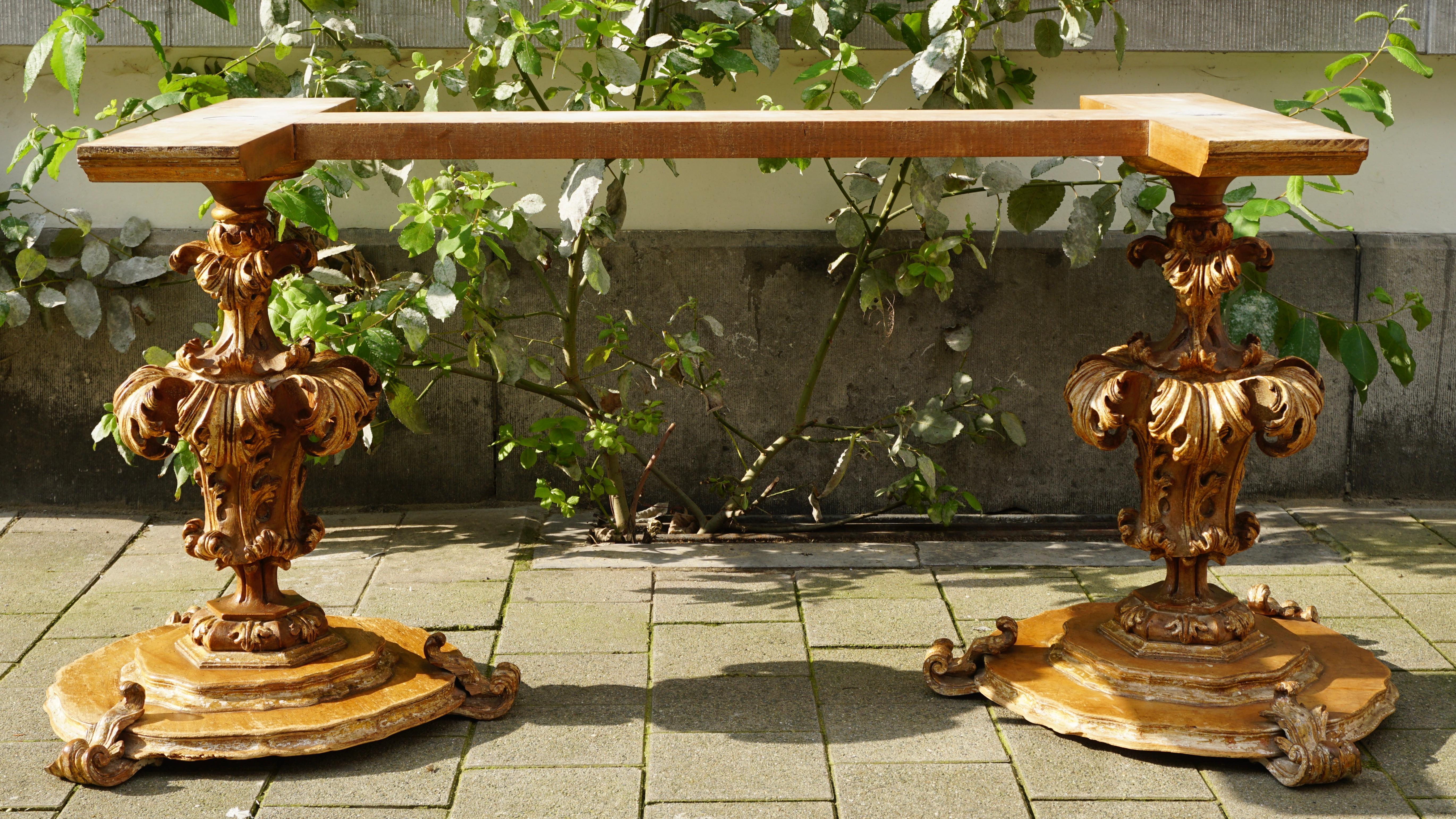 Außergewöhnliche italienische Barock-Tischstützen aus vergoldetem Holz aus dem frühen 18. Jahrhundert im Angebot 7