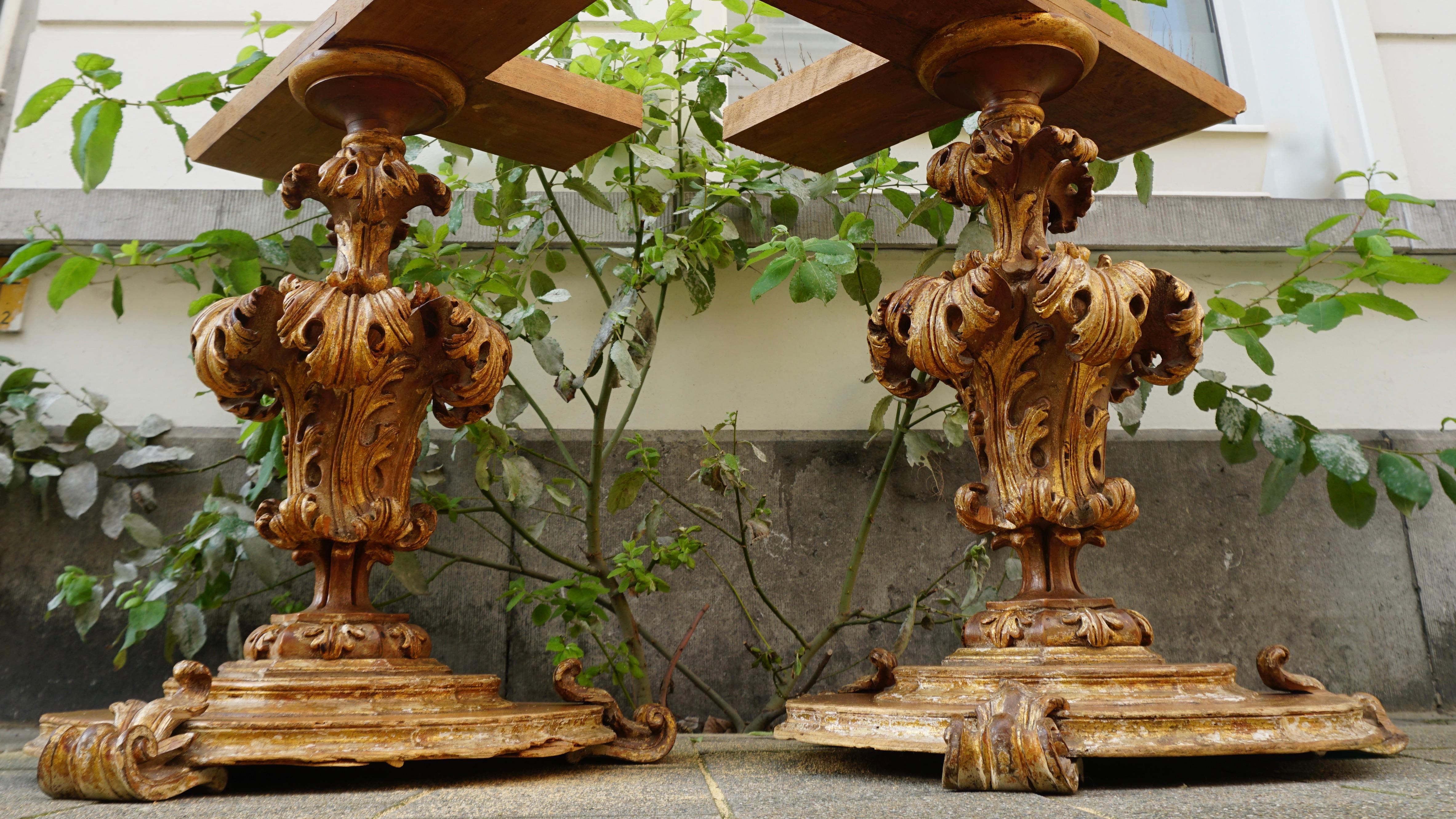 Extraordinary Italian Baroque Gilt Wood Table Supports Early 18th Century In Good Condition For Sale In Antwerp, BE