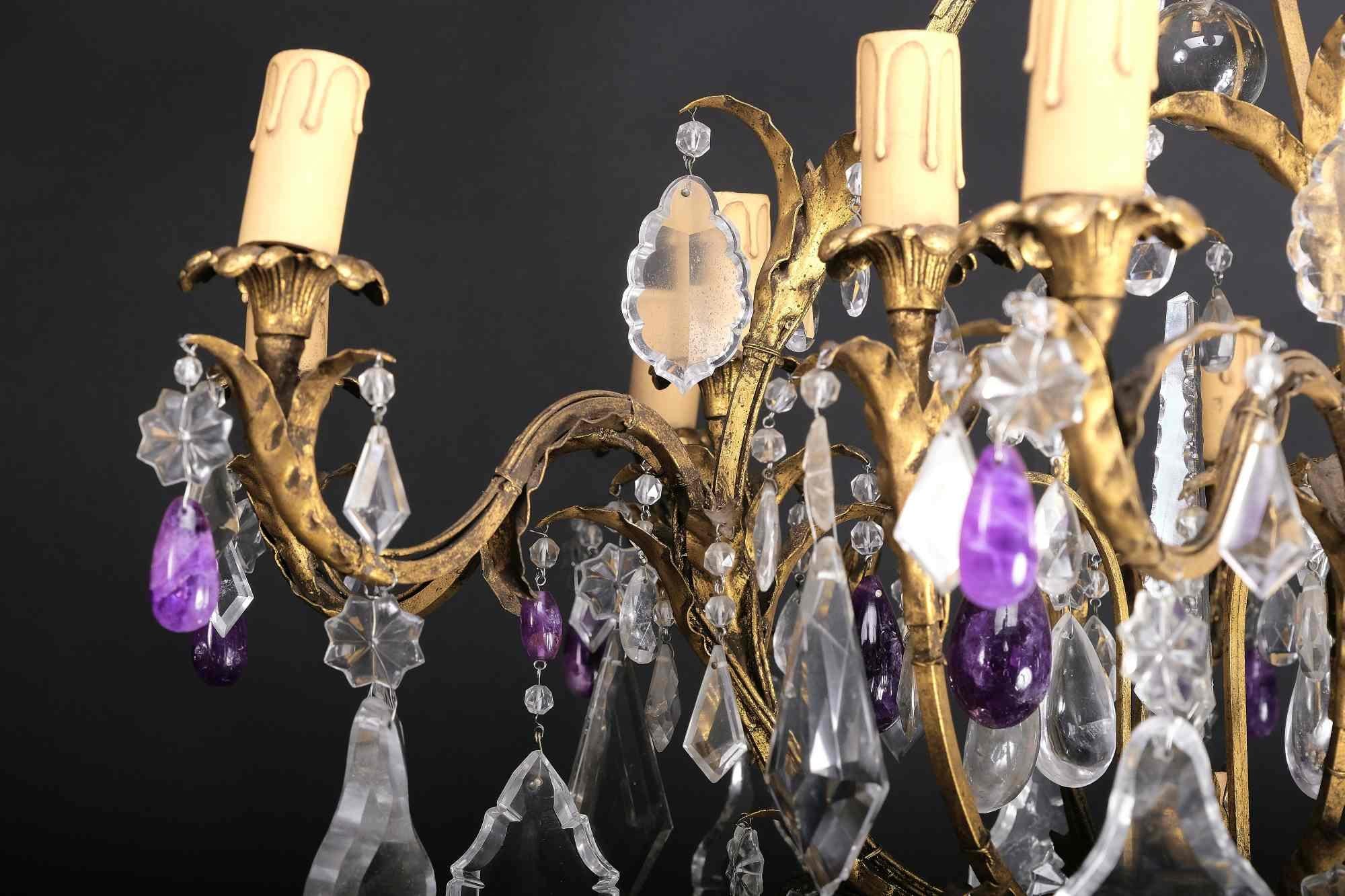 Extraordinary Italian Chandelier in Rock Crystal and Amethyst, Rome 19th Century In Good Condition For Sale In Walkertshofen, BY