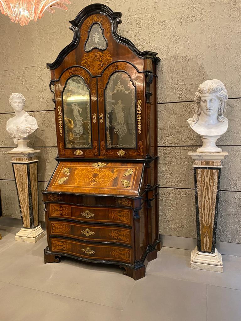 Extraordinary Italian Parquetry Bureau Cabinet Trumeaux Rome, 1740 For Sale 15