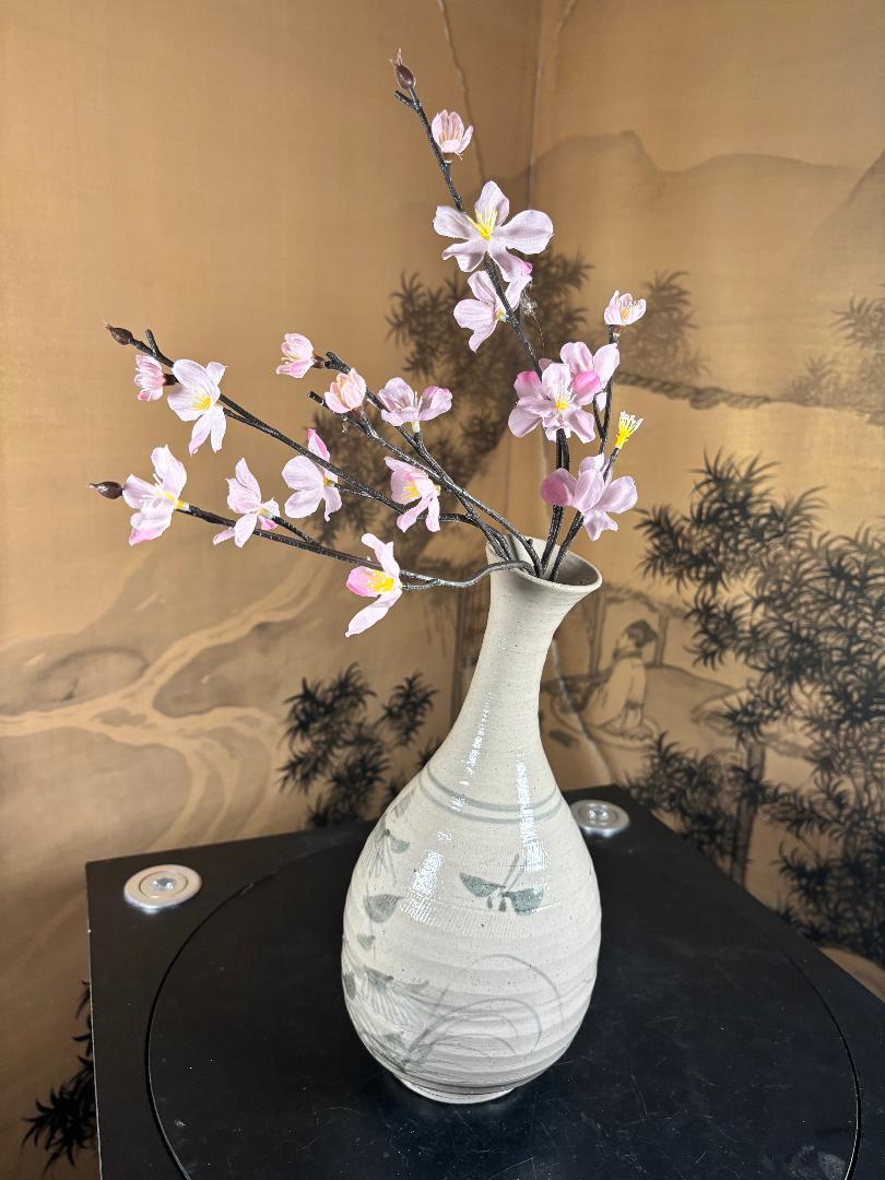 Extraordinary Japanese Hand Thrown Blue And White Wabi-Sabi Vase, Early 19thc. In Good Condition For Sale In South Burlington, VT