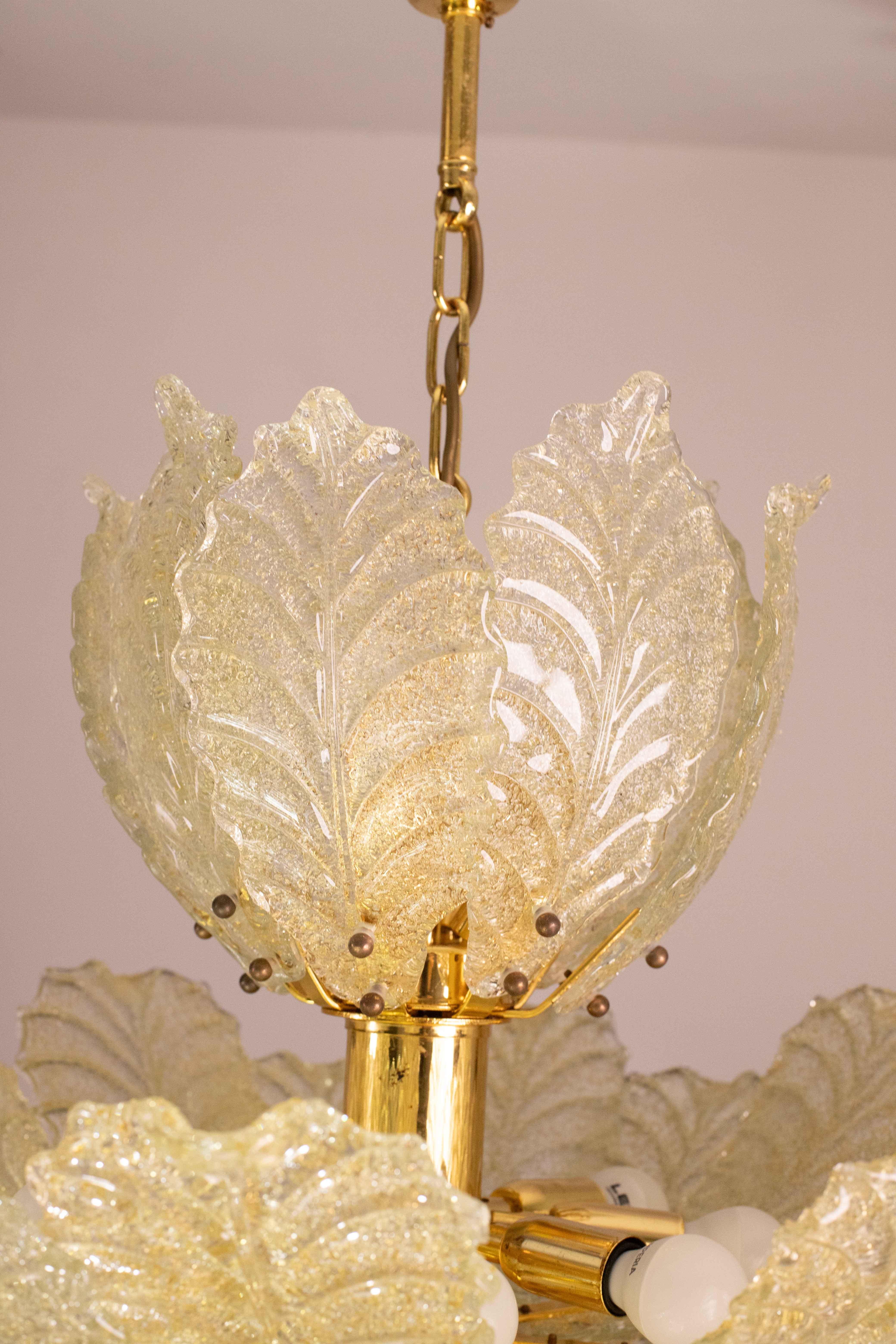 Außergewöhnlicher großformatiger goldener Vintage Murano Glas Kronleuchter, 1970 im Zustand „Gut“ im Angebot in Roma, IT