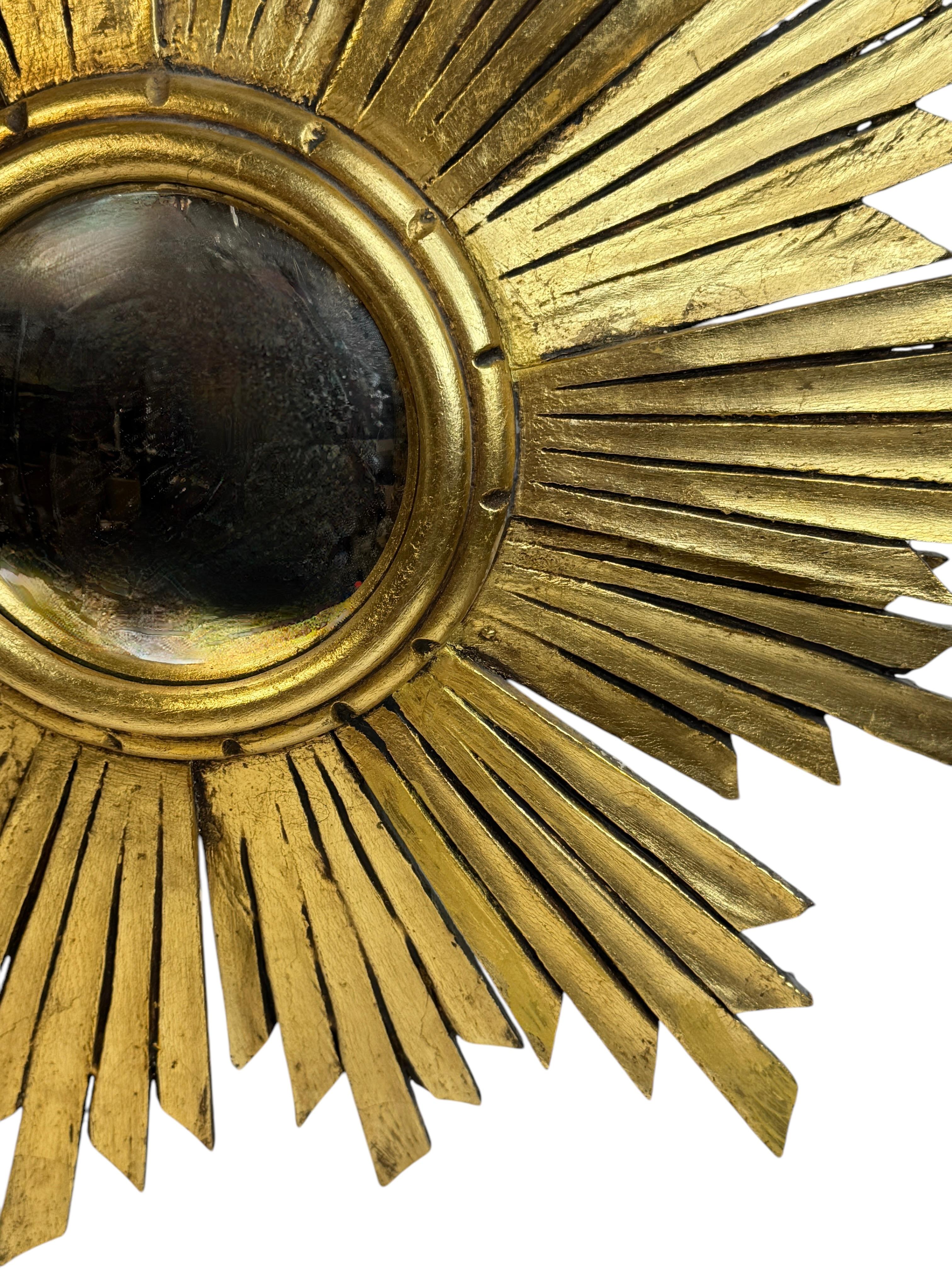 Außergewöhnlich großer Sunburst Starburst Konvexspiegel Vergoldetes Holz, Frankreich 1950er Jahre im Angebot 7