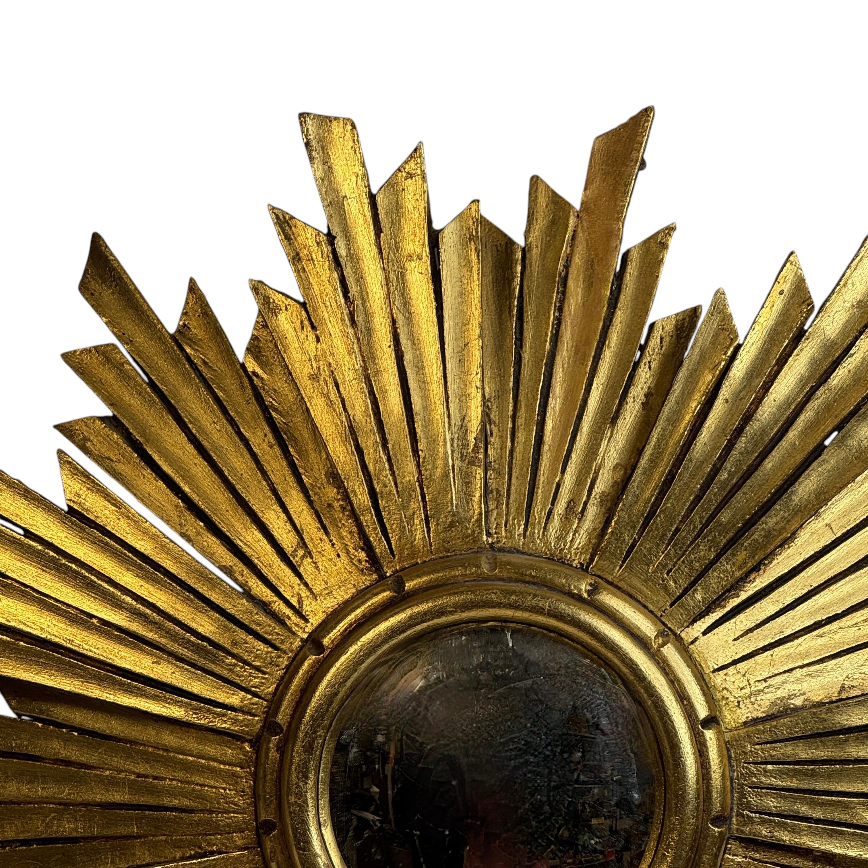 Außergewöhnlich großer Sunburst Starburst Konvexspiegel Vergoldetes Holz, Frankreich 1950er Jahre (Spiegel) im Angebot