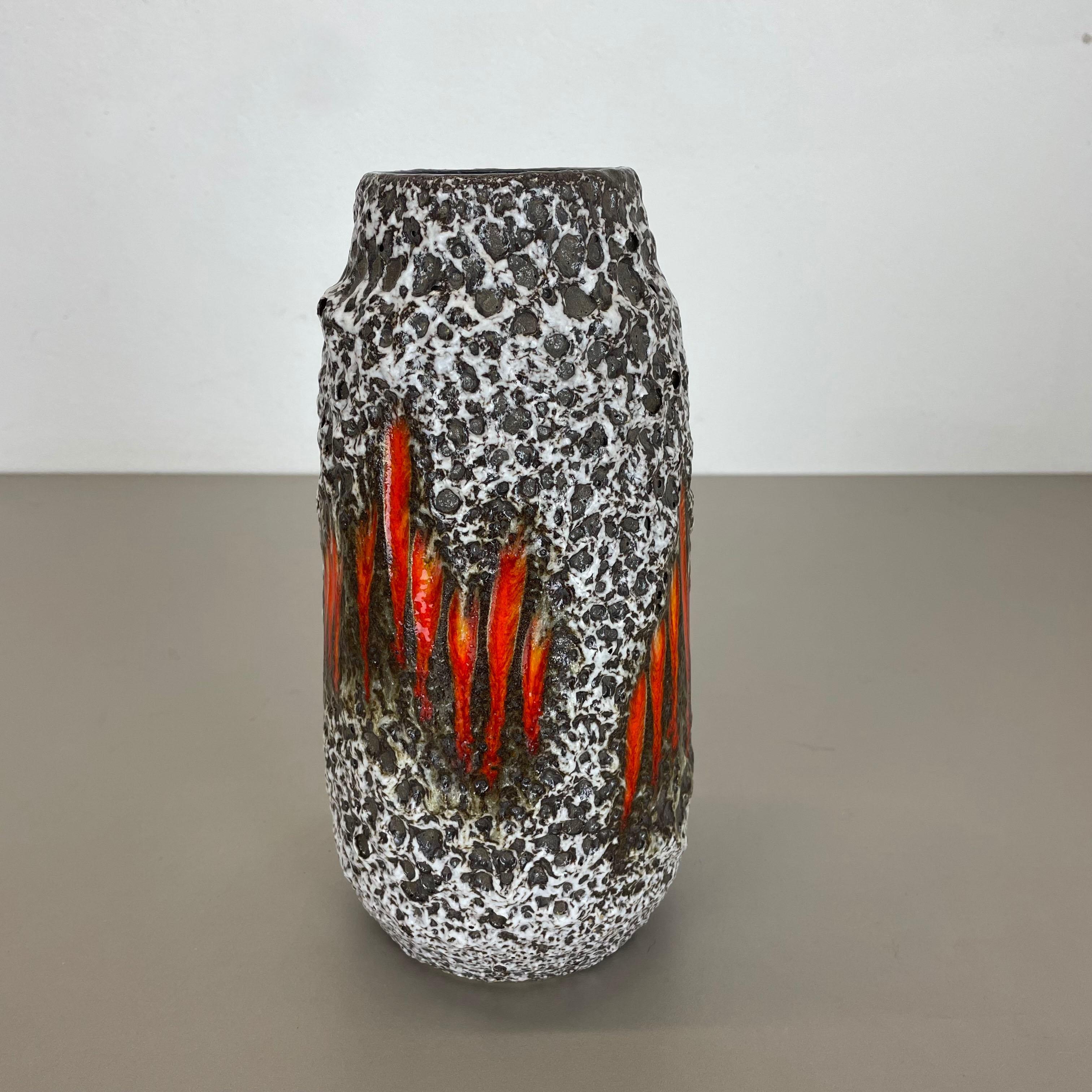 Extraordinary LORA Zig Zag Pottery Fat Lava Vase by Scheurich, Germany, 1970s For Sale 3