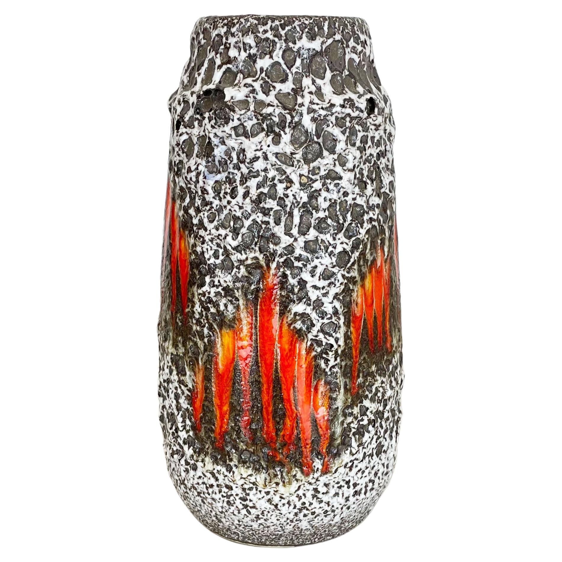 Außergewöhnliche LORA Zick-Zack-Keramik-Vase "Fast Lava" von Scheurich, Deutschland, 1970er Jahre