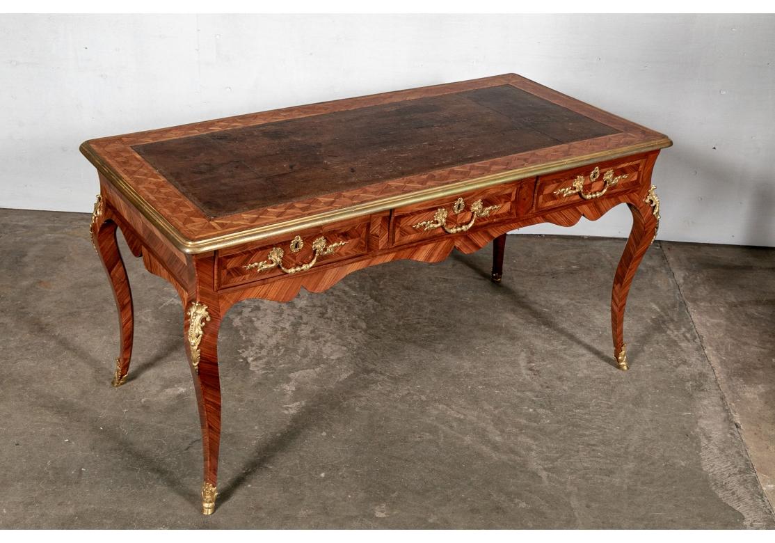 Extraordinary Louis XV Style Desk From J.P. Molyneux In Good Condition In Bridgeport, CT