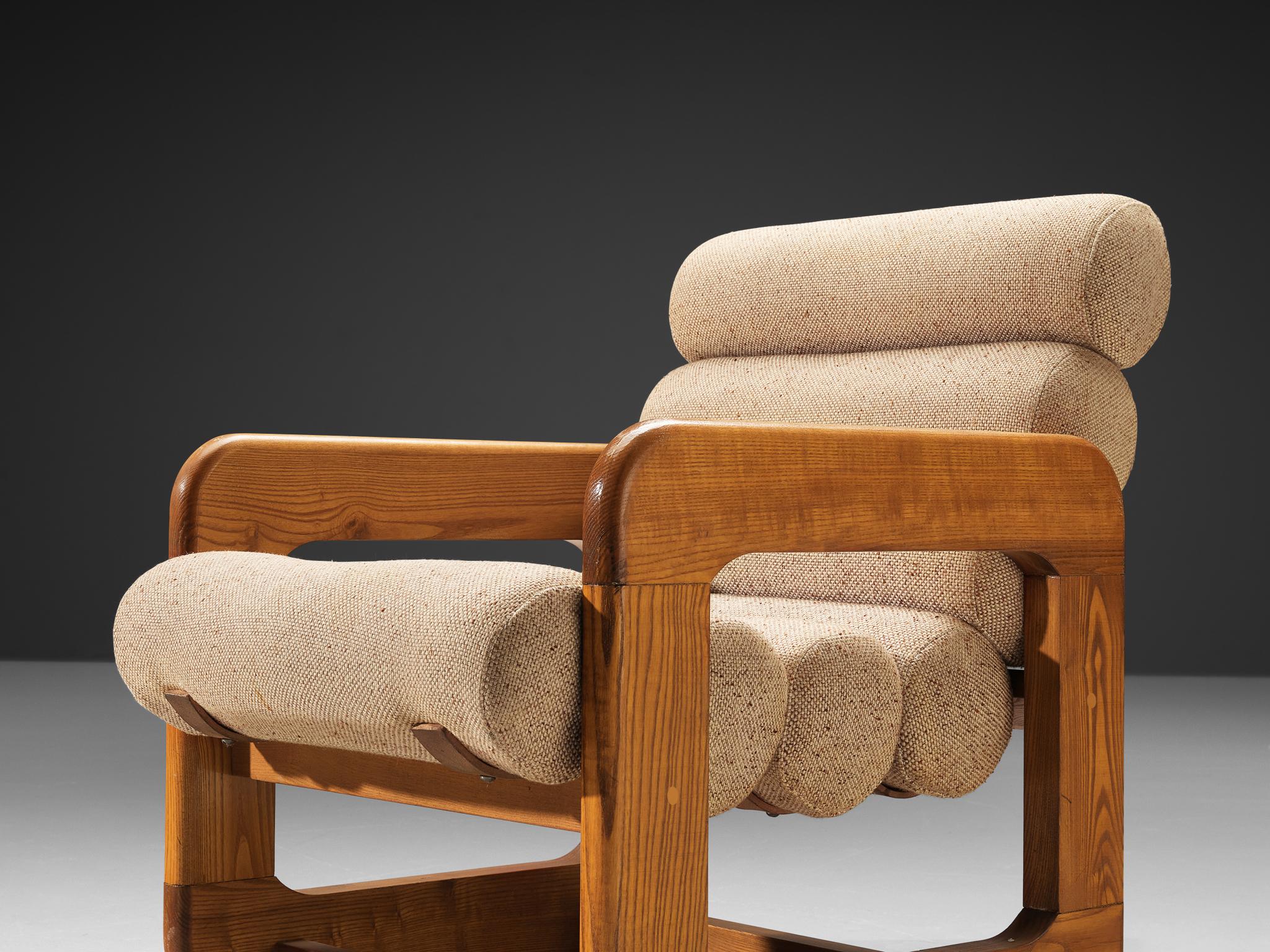 Paar außergewöhnliche Loungesessel in Esche und beigefarbener Polsterung im Angebot 5