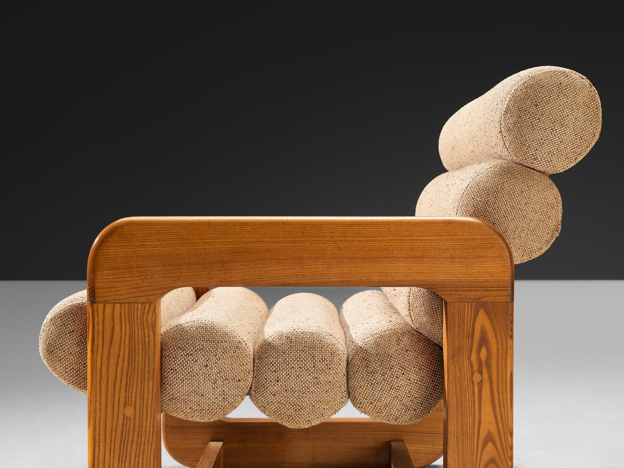 Paar außergewöhnliche Loungesessel in Esche und beigefarbener Polsterung (Ende des 20. Jahrhunderts) im Angebot