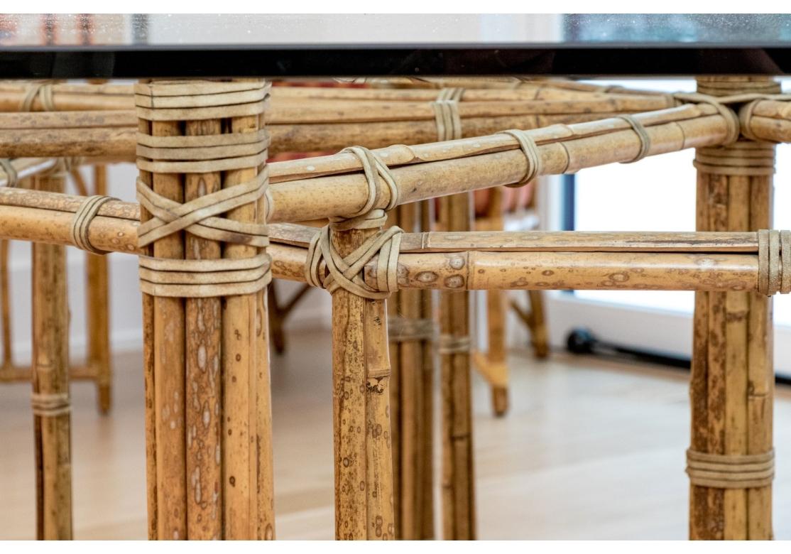 Mid-Century Modern Extraordinaire table de salle à manger octogonale McGuire Furniture en vente