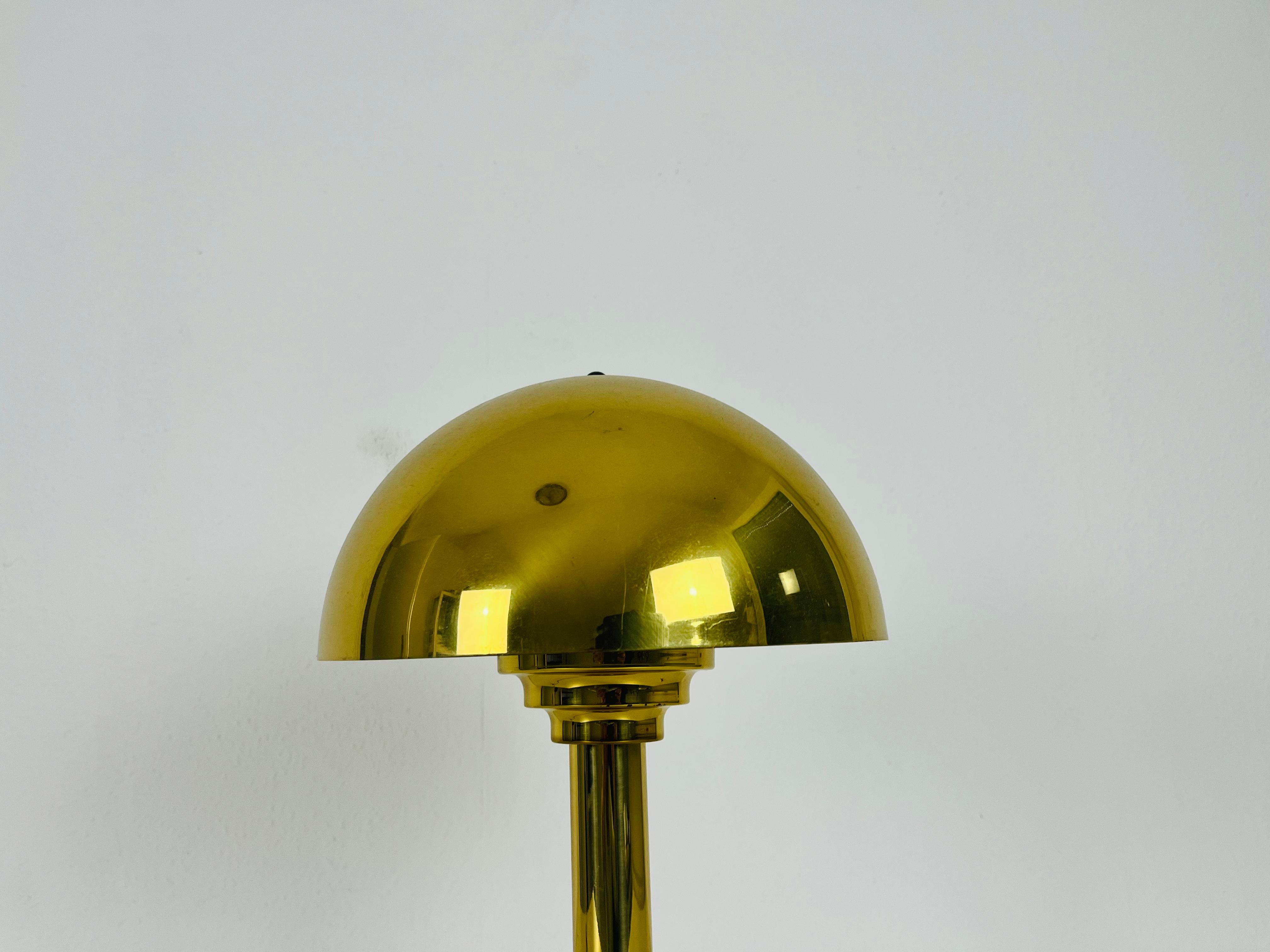 Aluminum Extraordinary Mid-Century Modern Brass Table Lamp, 1960s For Sale