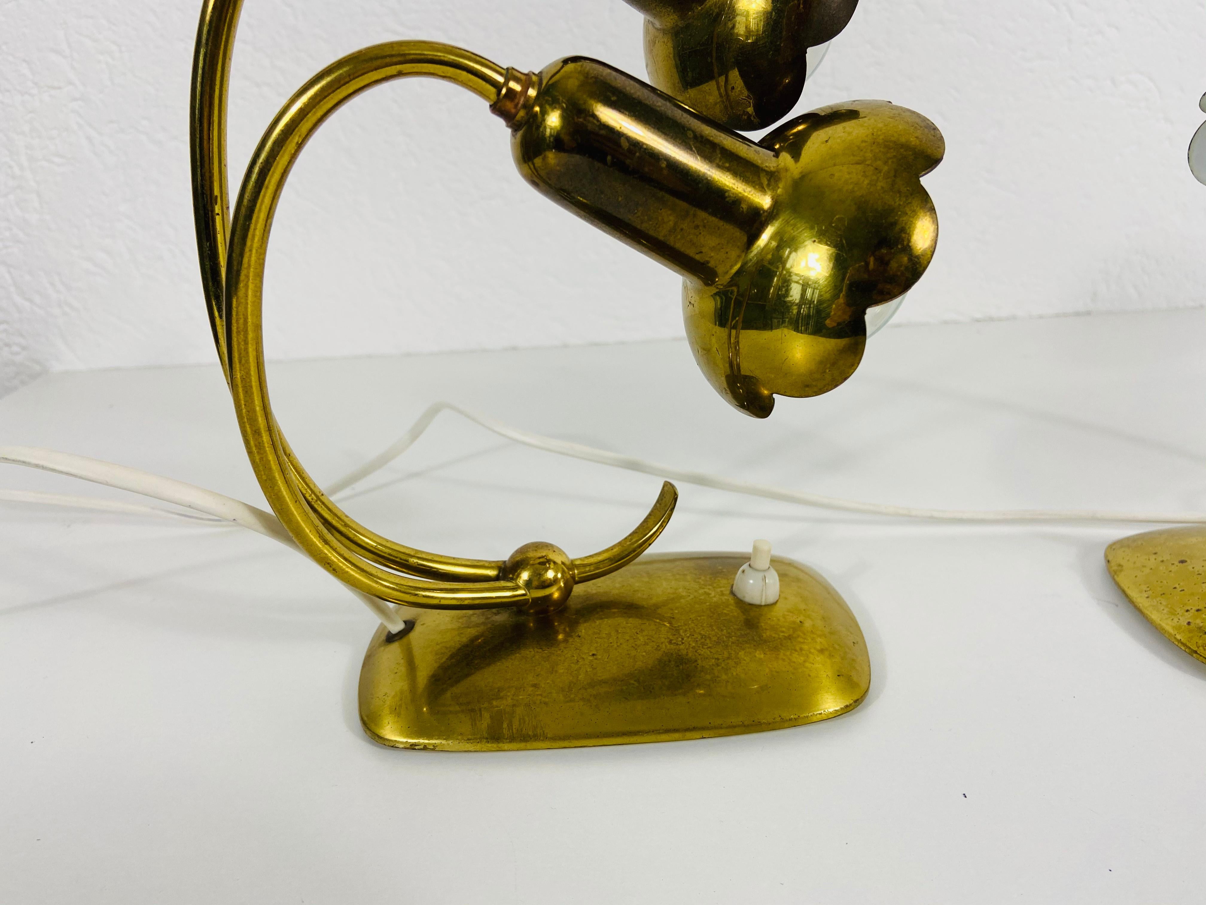 Extraordinary Mid-Century Modern Brass Table Lamps, Pair, 1960s 4