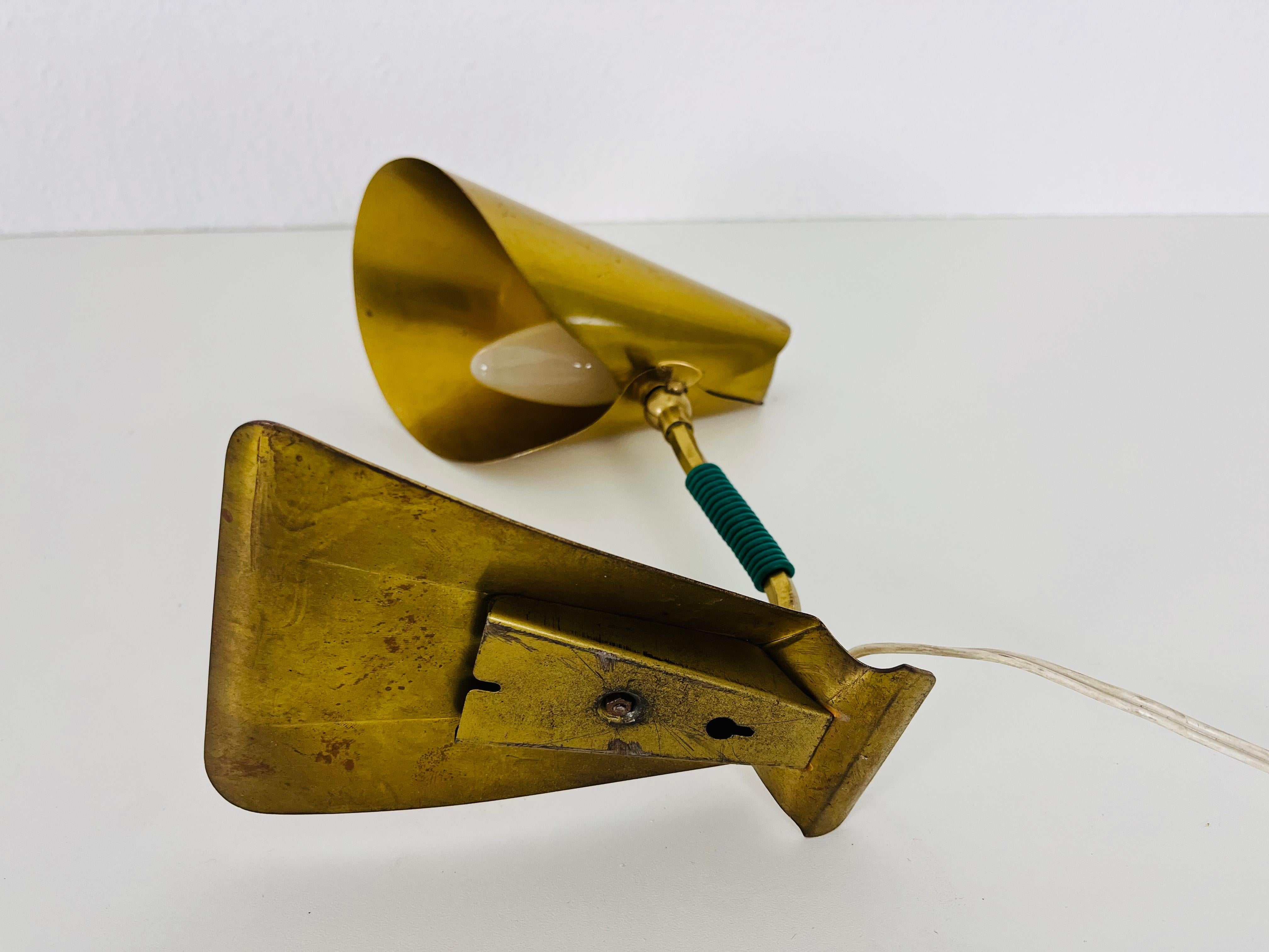 Extraordinary Mid-Century Modern Stilnovo Brass Table Lamps, Pair, 1960s For Sale 8
