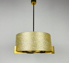 Extraordinaria araña de latón de mediados de siglo de Kaiser, Alemania, años 60