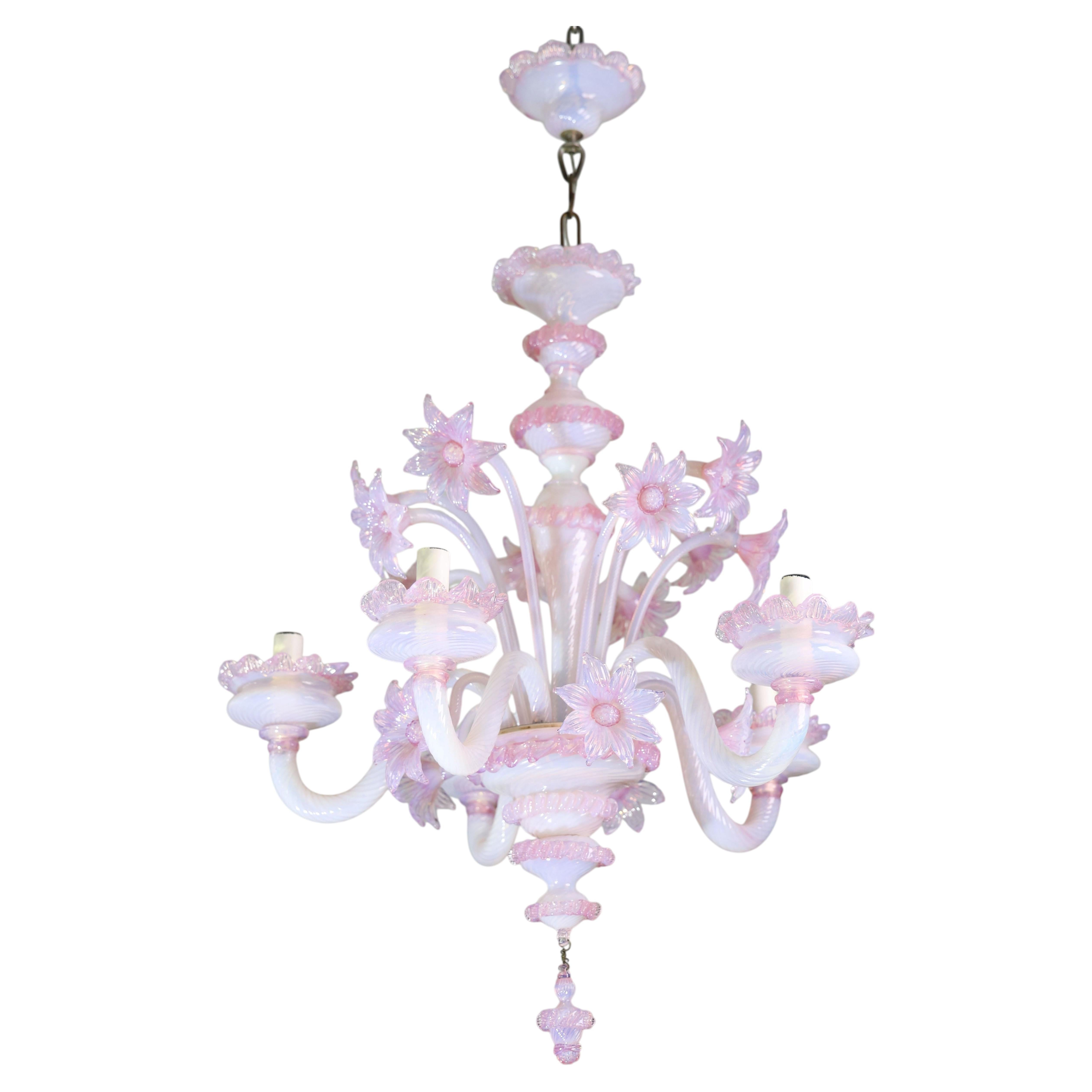 Extraordinaire lustre en verre de Murano orné de fleurs roses