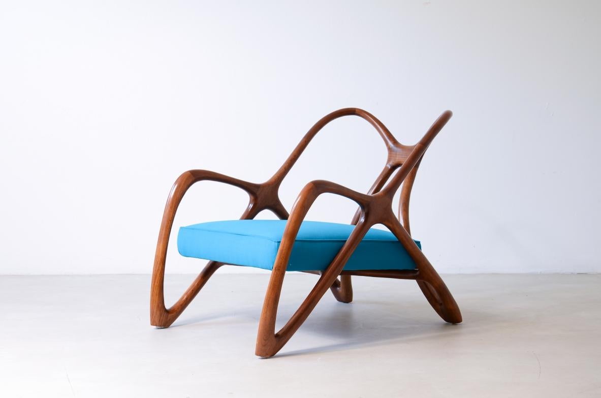 Extraordinary organically shaped armchair For Sale 1