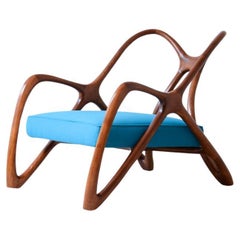 Extraordinary organically shaped armchair