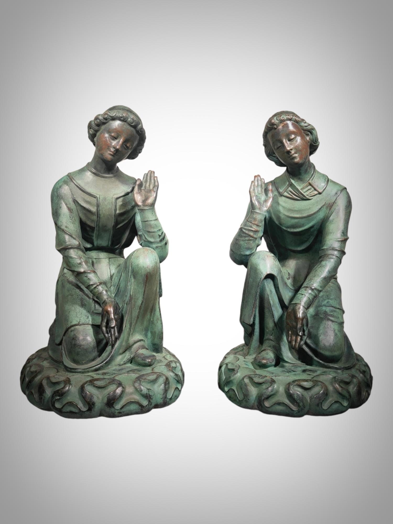Extraordinary Pair of Antique French Angels xviii Th For Sale 8