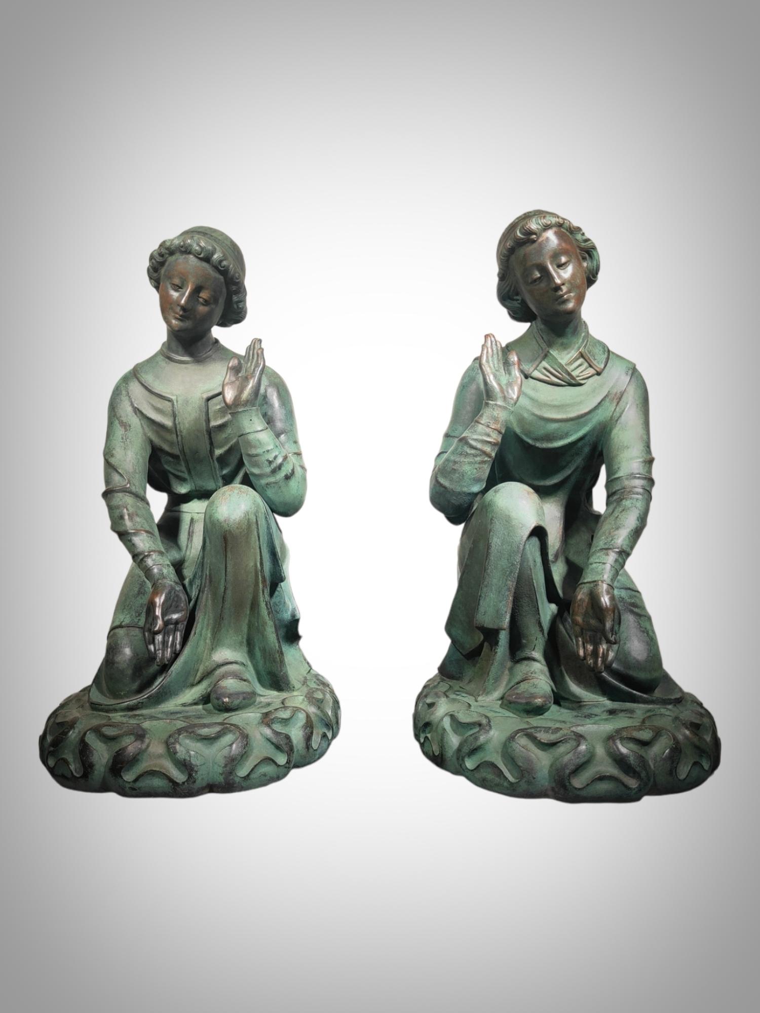 Extraordinary Pair of Antique French Angels
PAIR OF LARGE DIMENSIONS OF 2 ANGELS IN BRONZE PATINA IN GREEN. THE QUALITY IS VERY NICE. THEY REPRESENT 2 PROTECTIVE ANGELS FROM THE END OF THE 18TH CENTURY. MUSEUM PIECES. MEASUREMENTS: 75X50X35 CM AND
