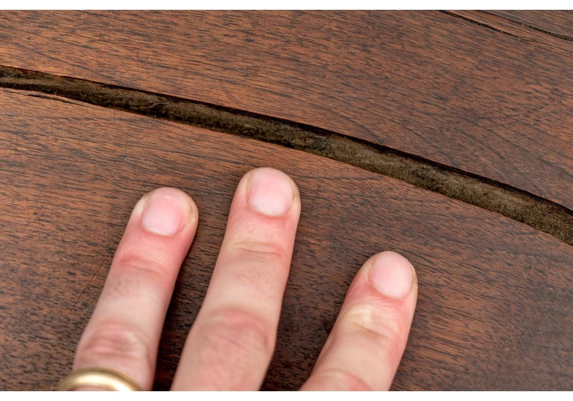 Extraordinaire paire de bancs anciens de style jacobéen en vente 3