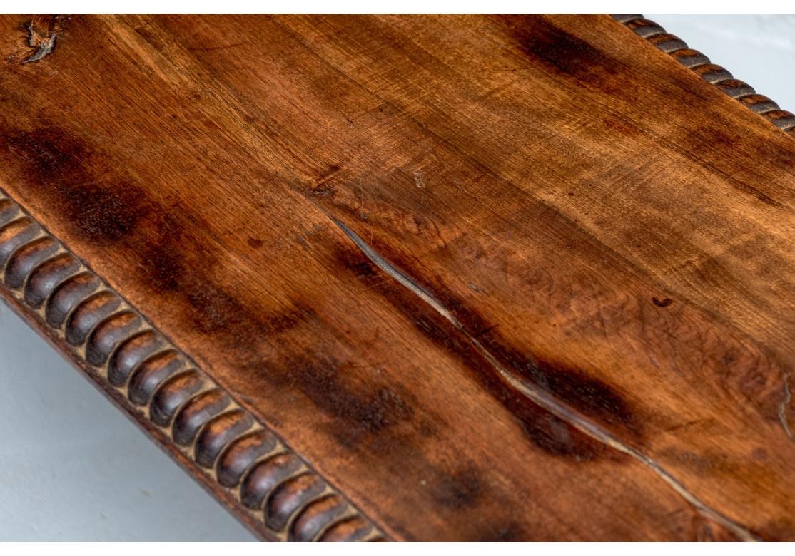 Extraordinaire paire de bancs anciens de style jacobéen en vente 13