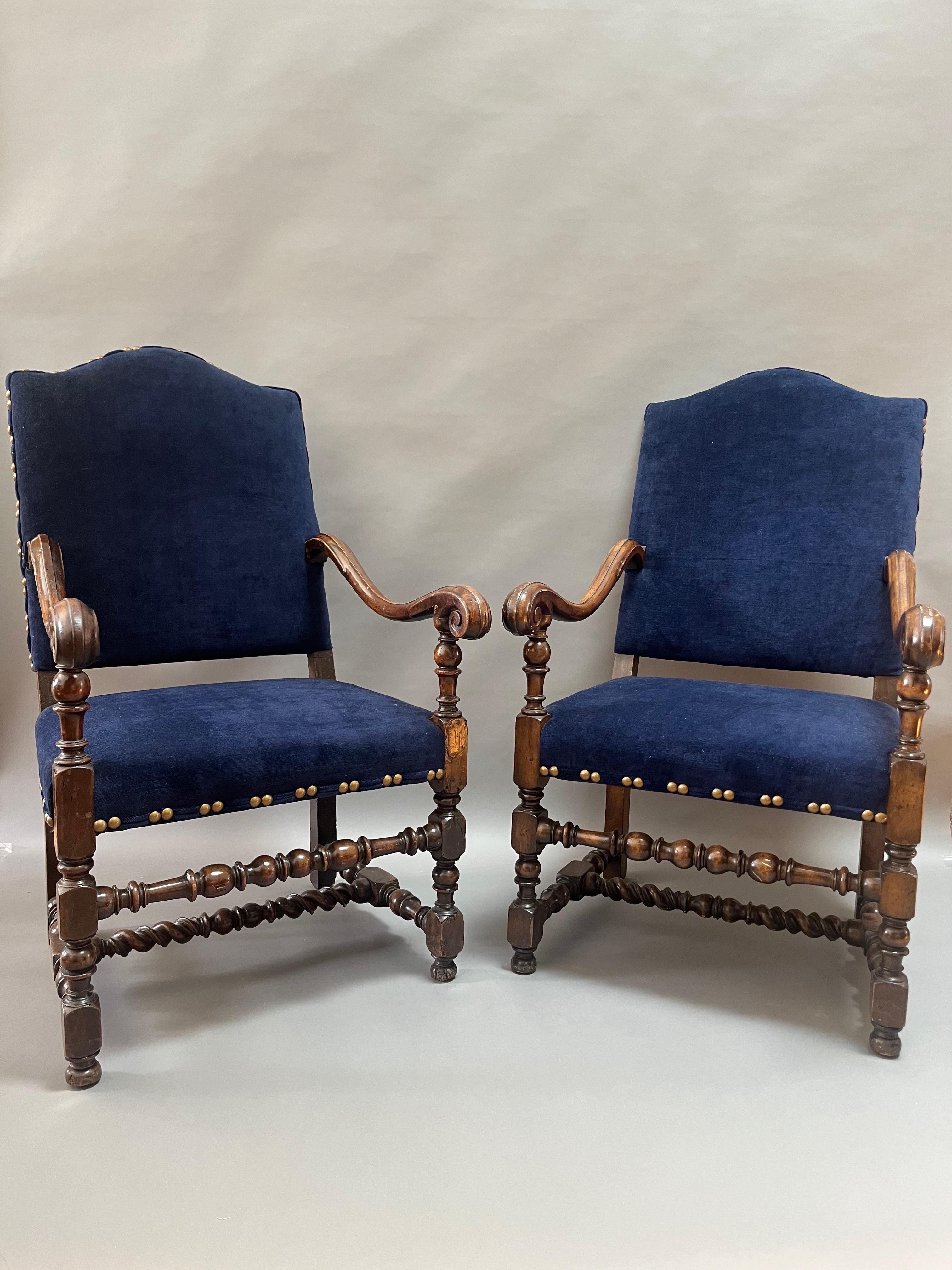  Extraordinary Pair of French Louis XIV  Period 17th Century Armchairs.    For Sale 4
