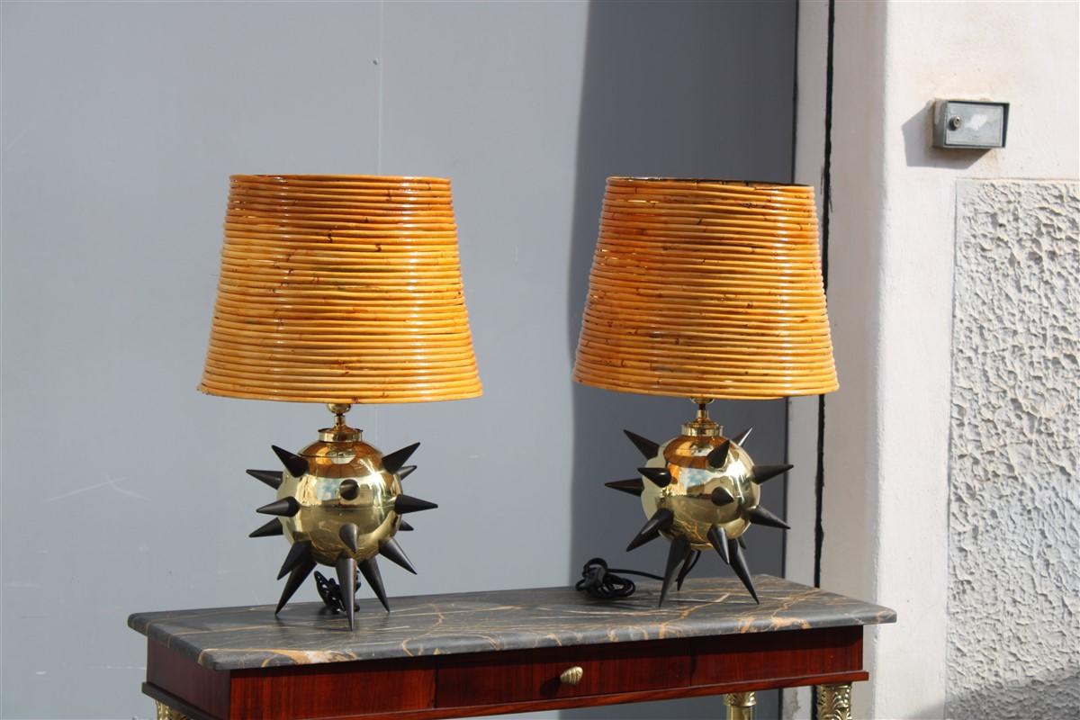 Extraordinary pair of table lamps with central Mina dome in Bamboo 1950s Sputnik For Sale 8