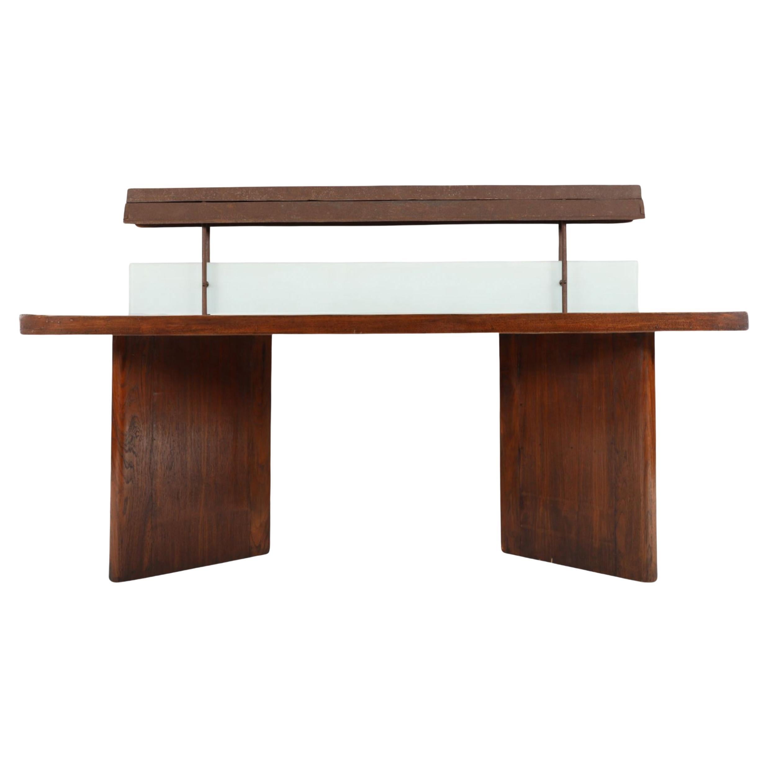 We are very pleased to present this exceptional and rare Pierre Jeanneret illuminated reading table with provenance from DAV (Dayanand Anglo-Vedic) College Chandigarh which was built in 1958.

This table has been carefully maintained in a private