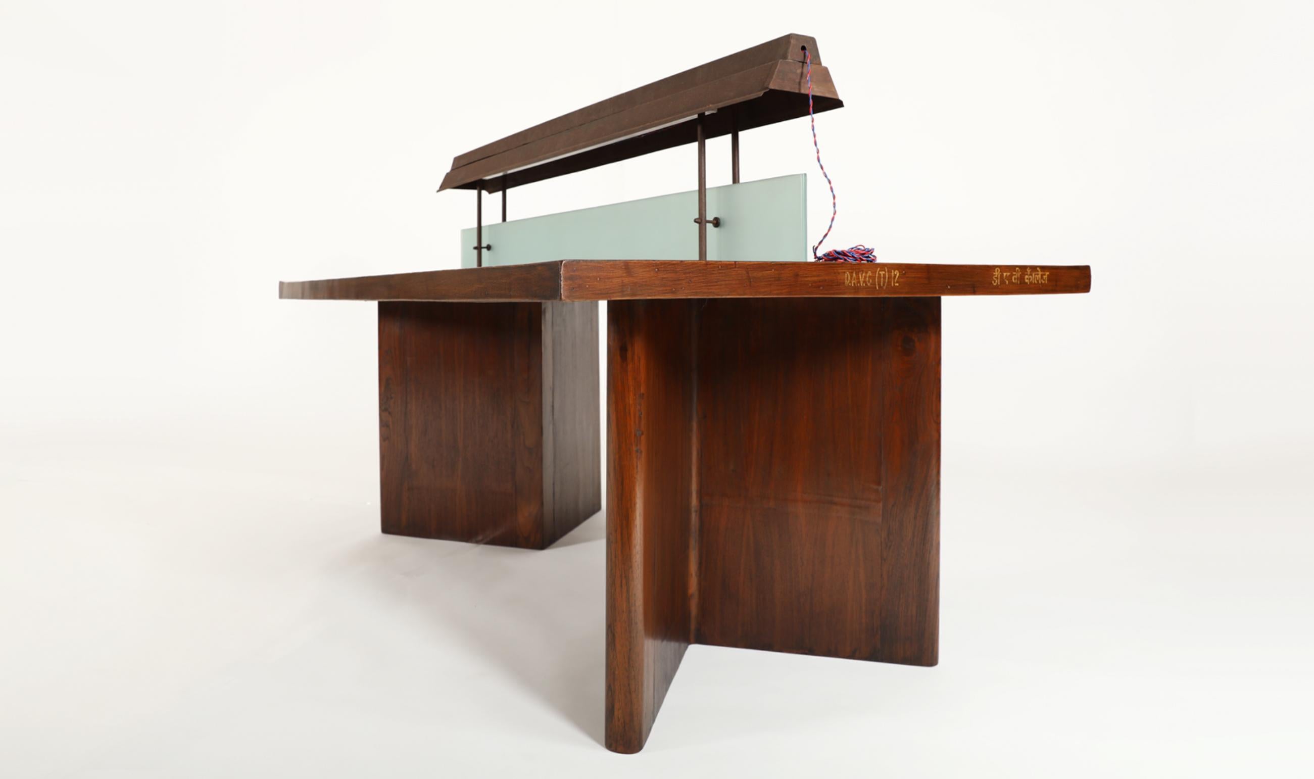 Indian Extraordinary Pierre Jeanneret Library Table For Sale