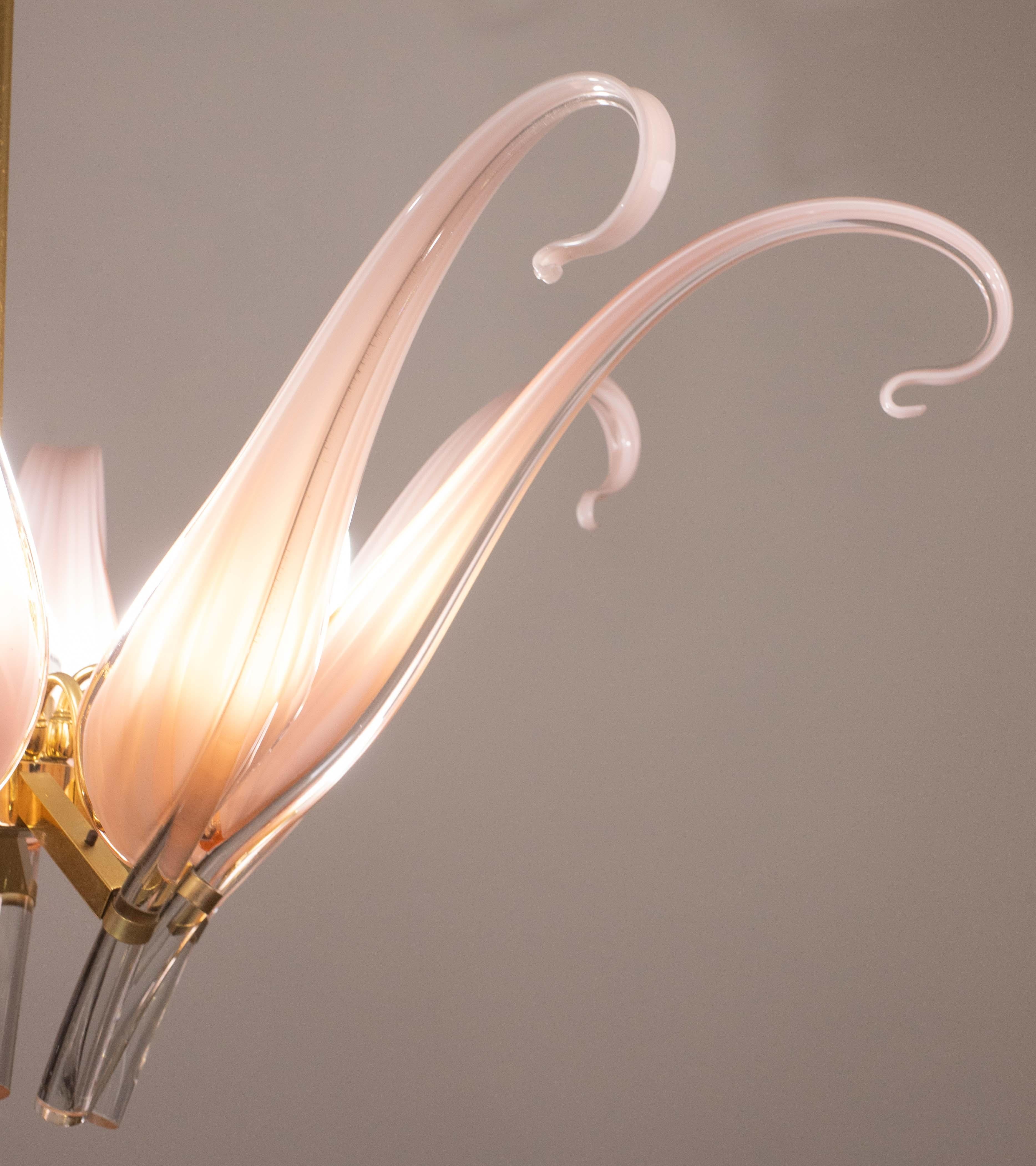 Fine XX secolo Straordinario lampadario a foglie in vetro di Murano rosa di grandi dimensioni di Franco Luce in vendita
