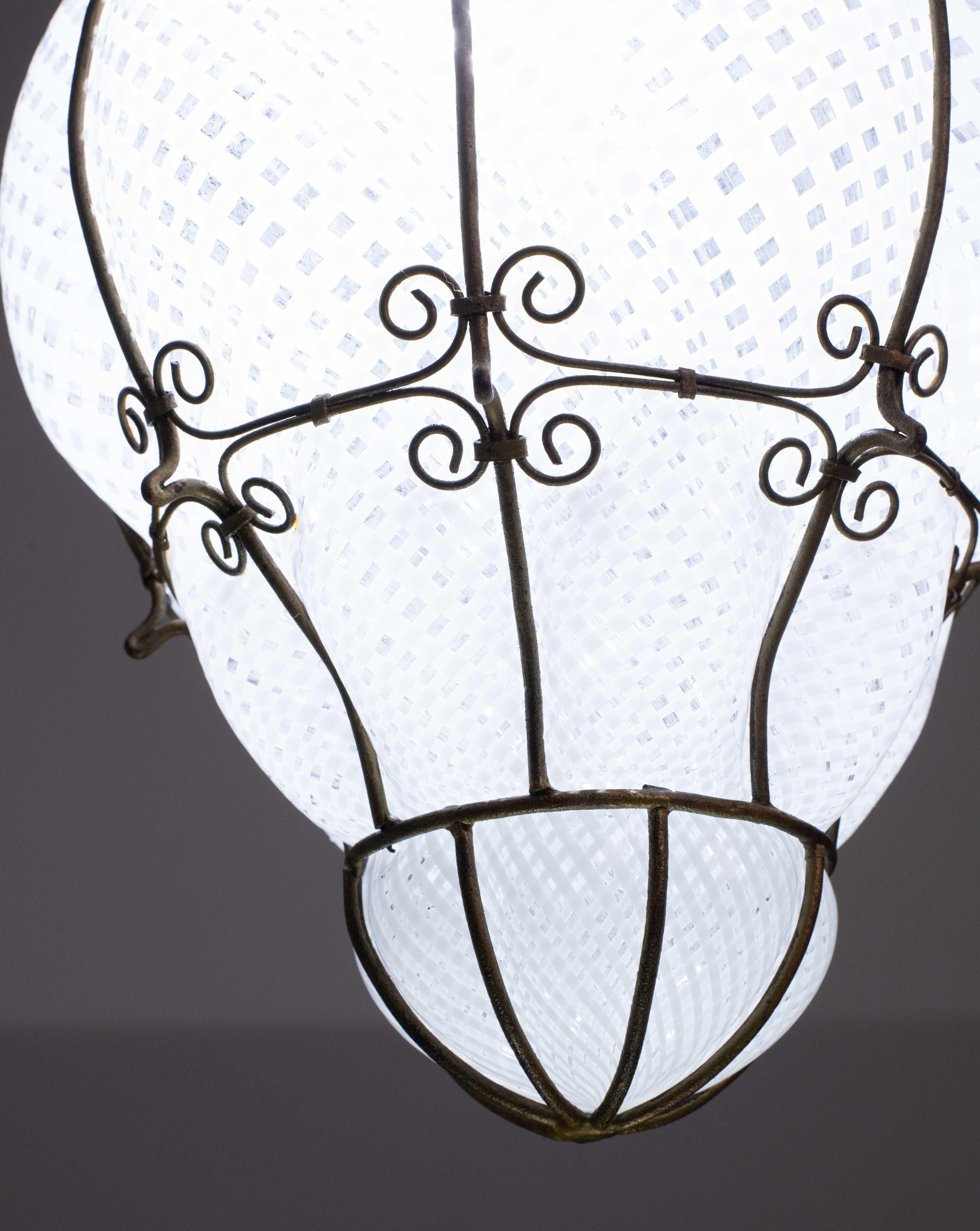 Murano Glass Extraordinary Rare Large Size Venetian Lantern in Murano Reticello Glass, 1940s For Sale
