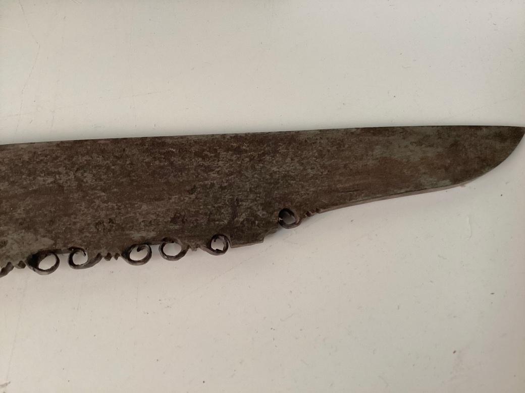 Tribal Extraordinary Rare Mandau Sword Dayak Peoples of Borneo For Sale