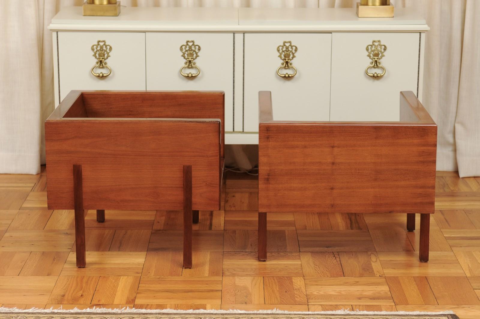 Außergewöhnliches Paar Loungesessel aus Nussbaumholz mit Würfel im Probber-Stil - 2 Paar im Angebot 3