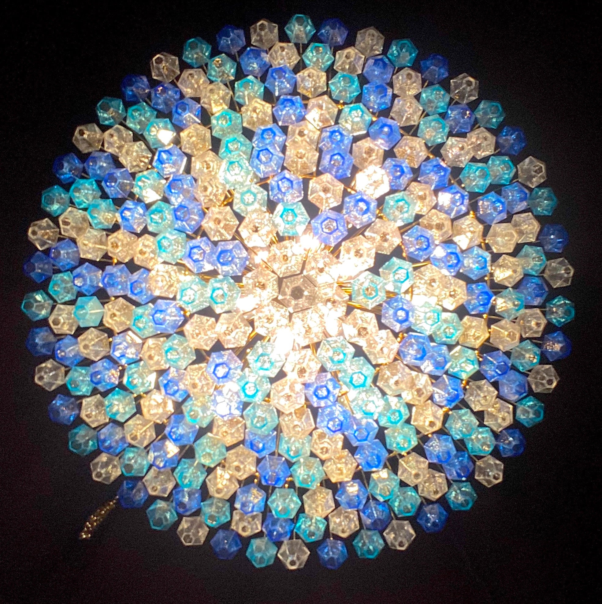 Extraordinaire plafonnier ou lustre en verre de Murano Poliedri de couleur saphir Excellent état - En vente à Rome, IT