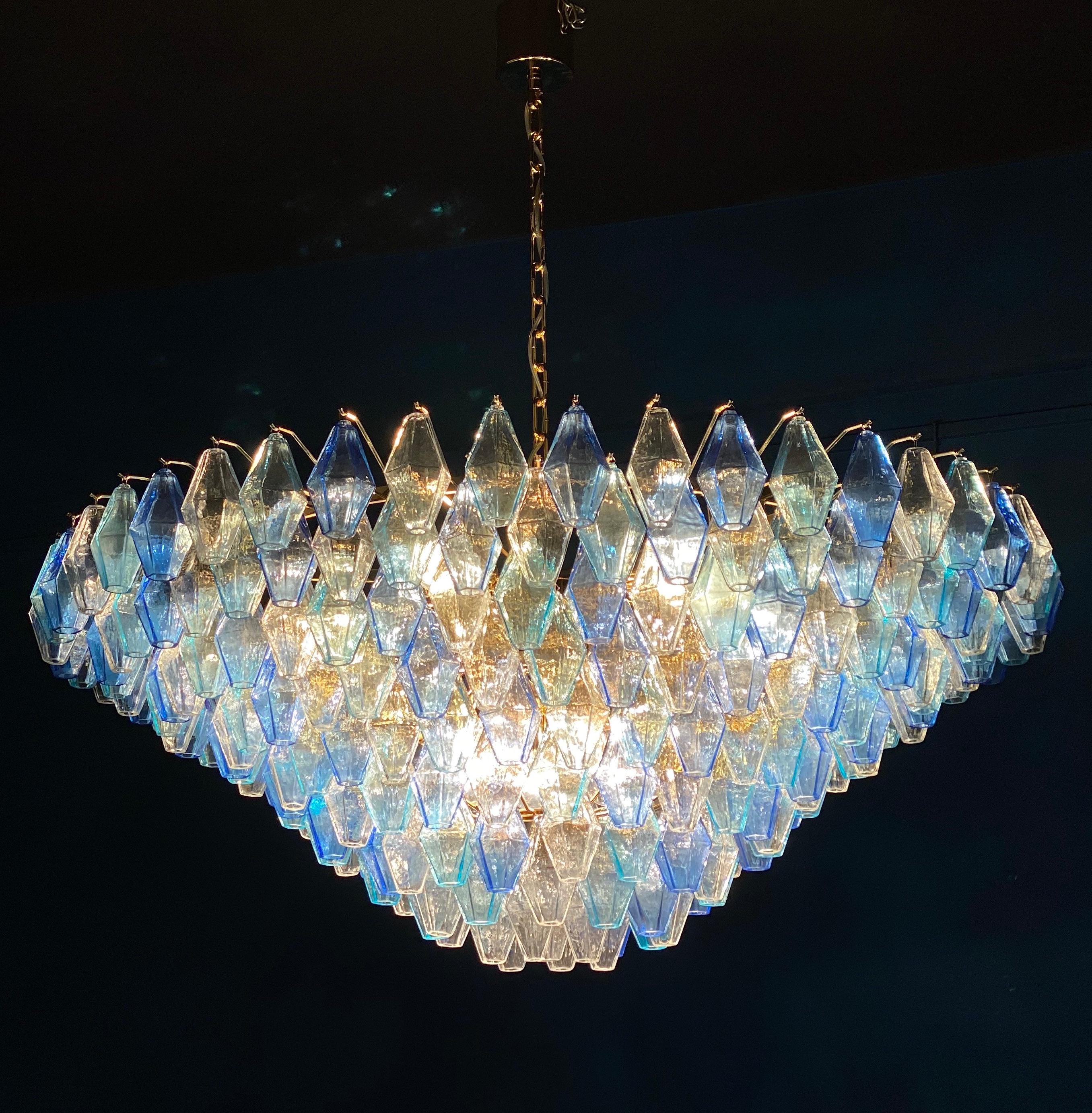 Außergewöhnliche Saphirfarbene Poliedri Muranoglas-Deckenleuchte oder Kronleuchter (Glas) im Angebot