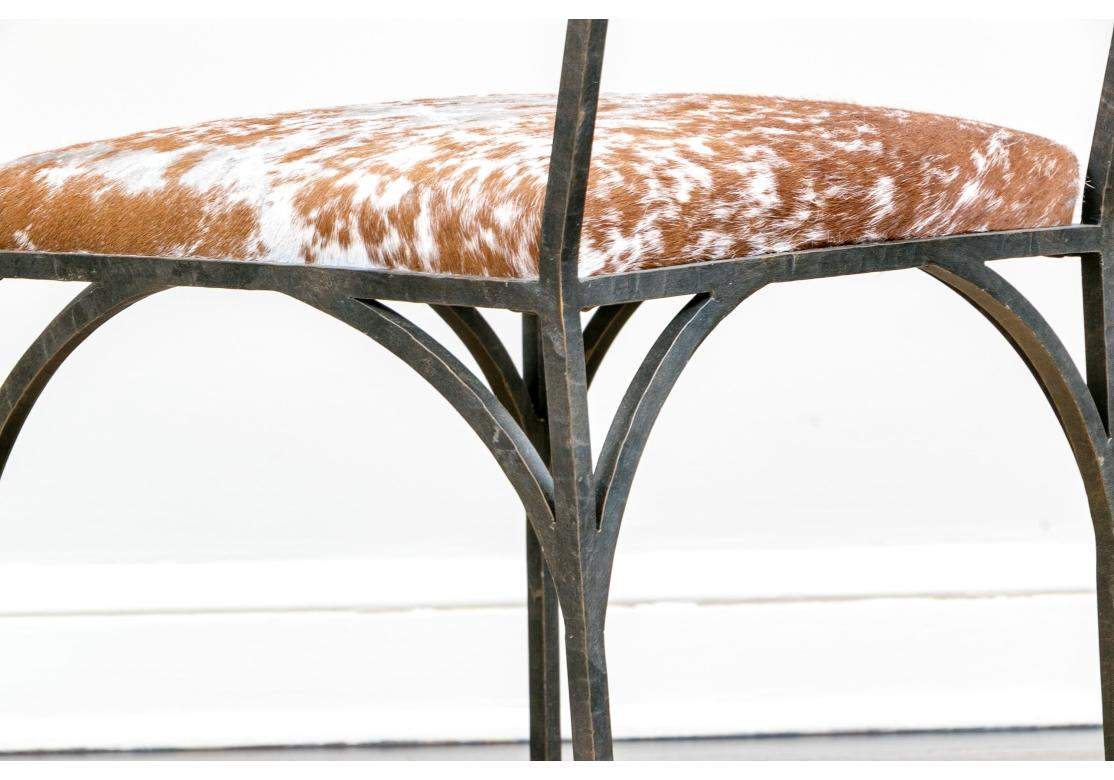 Extraordinaire ensemble de 12 chaises de salle à manger à dossier à lattes en bronze de Victoria Hagen État moyen - En vente à Bridgeport, CT