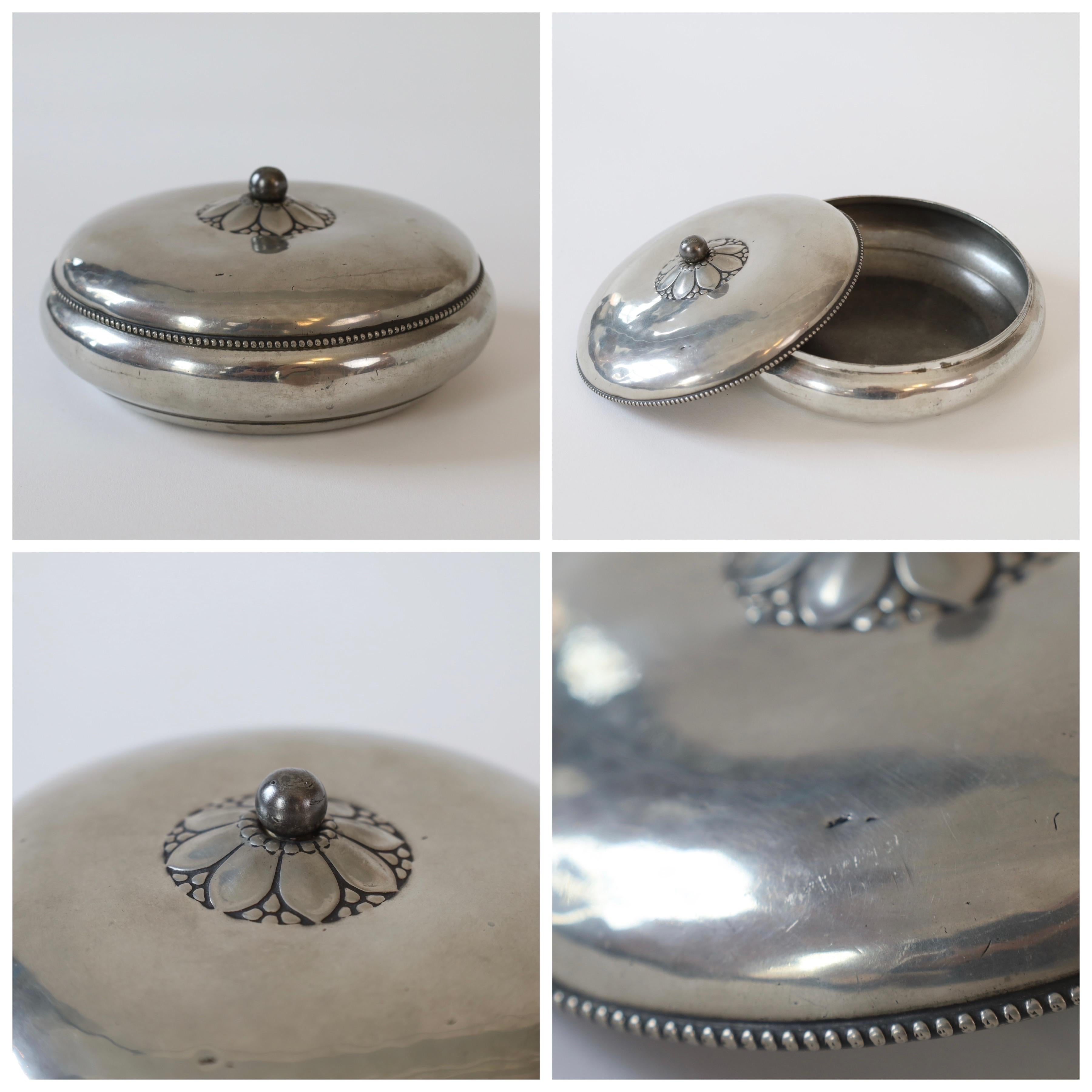 Extraordinary set of Pewter Jewelry boxes by Just Andersen, 1920s, Denmark For Sale 7