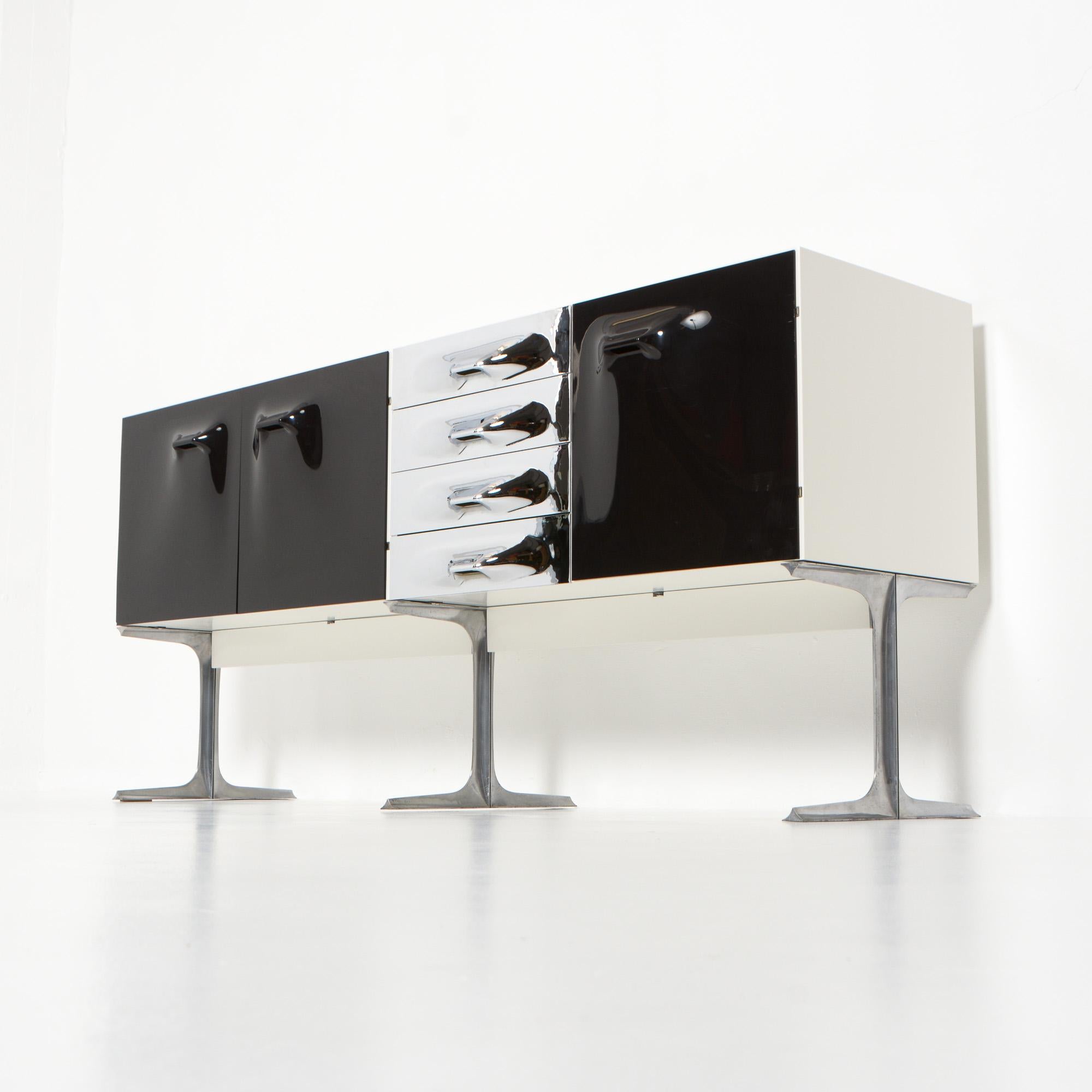 Extraordinary Sideboard by Raymond Loewy for DF 2000 8
