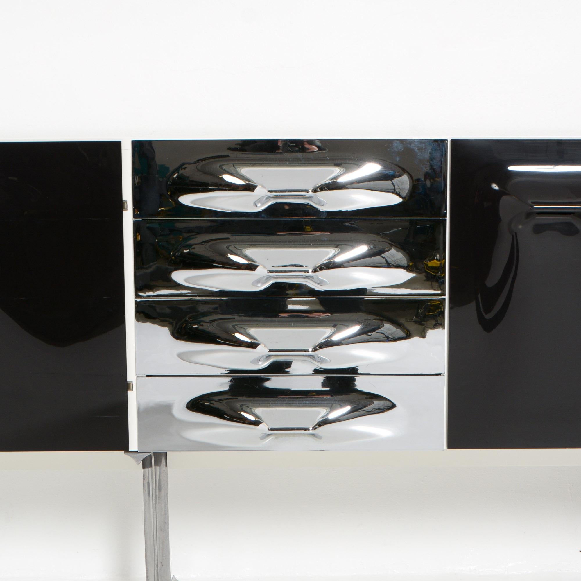 Extraordinary Sideboard by Raymond Loewy for DF 2000 10