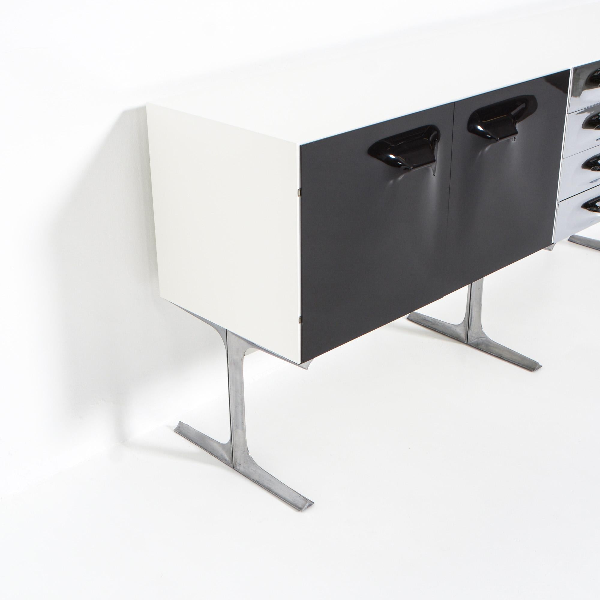 Extraordinary Sideboard by Raymond Loewy for DF 2000 13