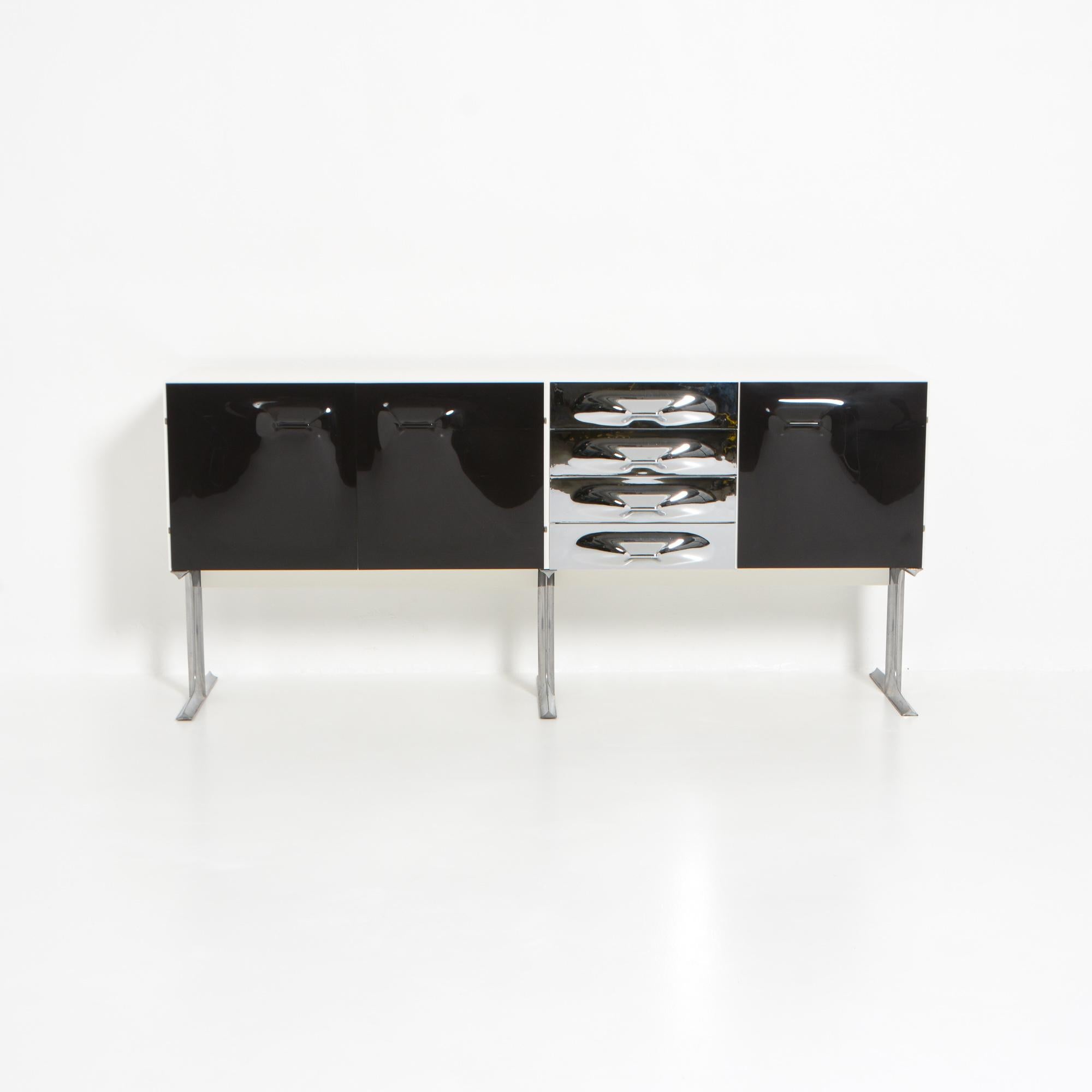Mid-Century Modern Extraordinary Sideboard by Raymond Loewy for DF 2000